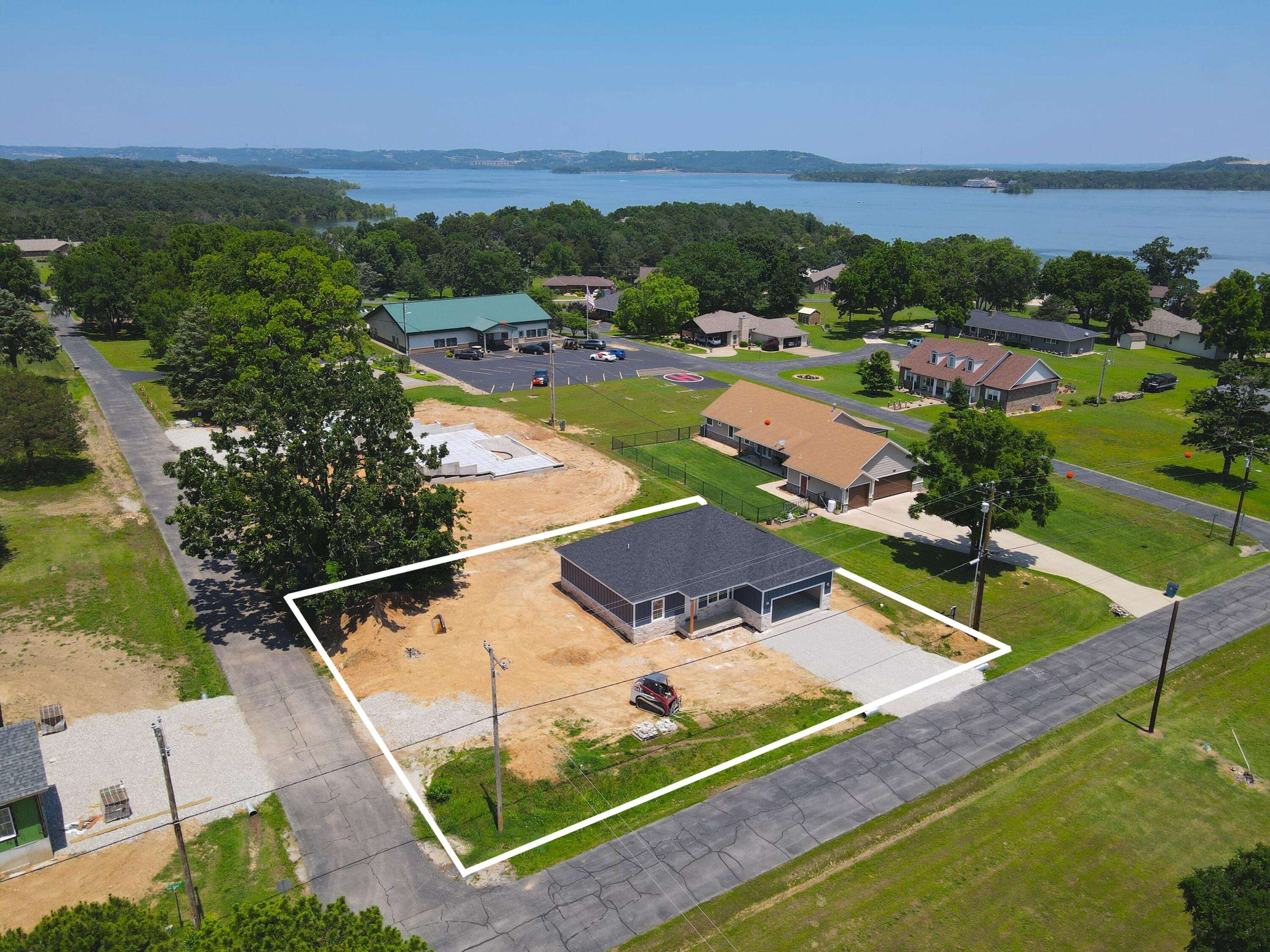 Blue Eye, MO 65611,183 Twin Island Dr.