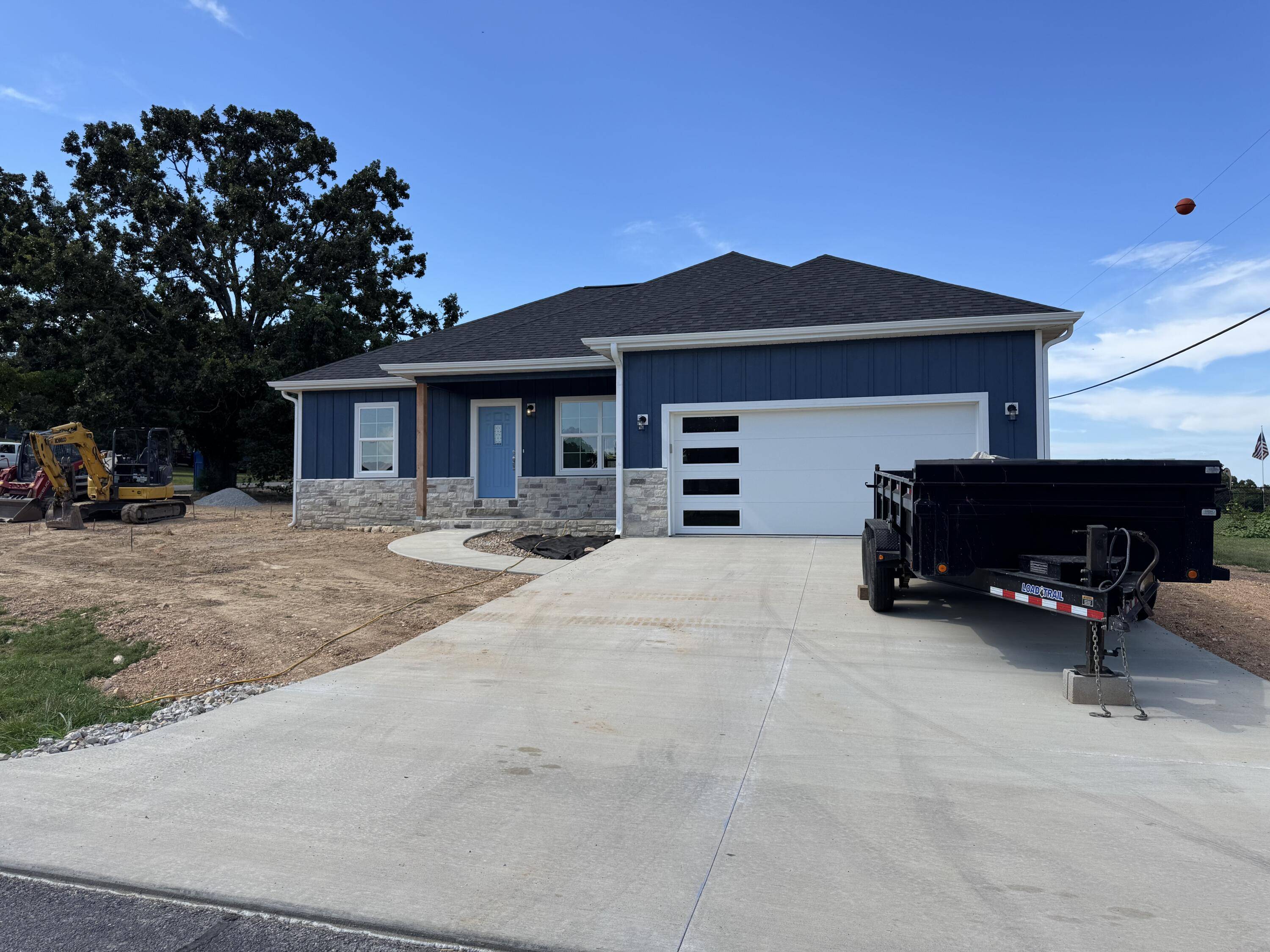 Blue Eye, MO 65611,183 Twin Island Dr.