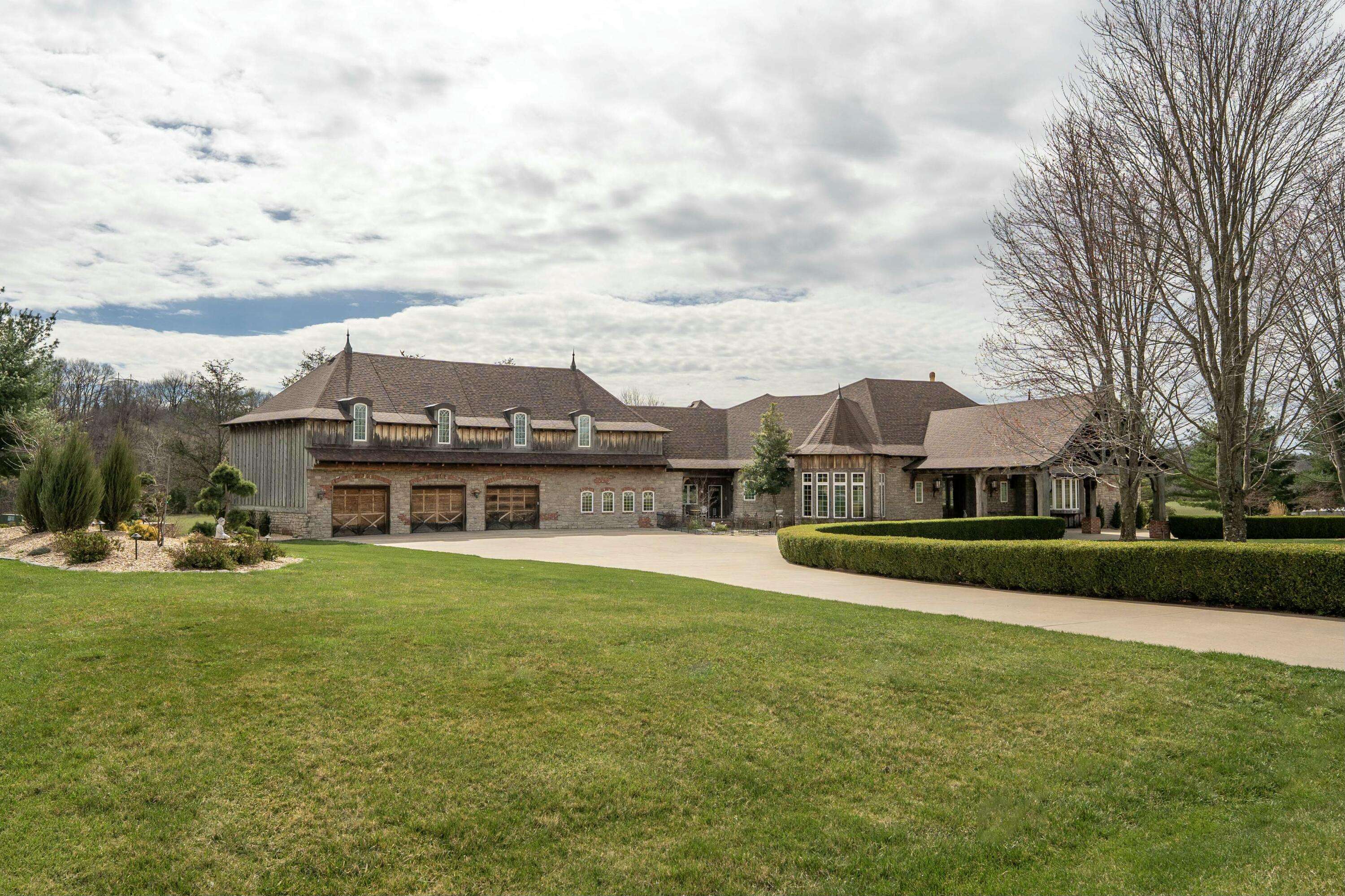 Springfield, MO 65809,4434 E Farm Road Lane