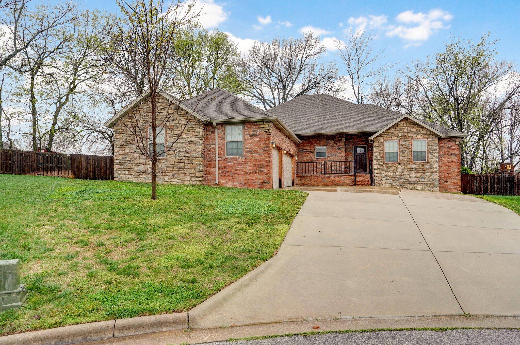 Nixa, MO 65714,605 S Jewel Court
