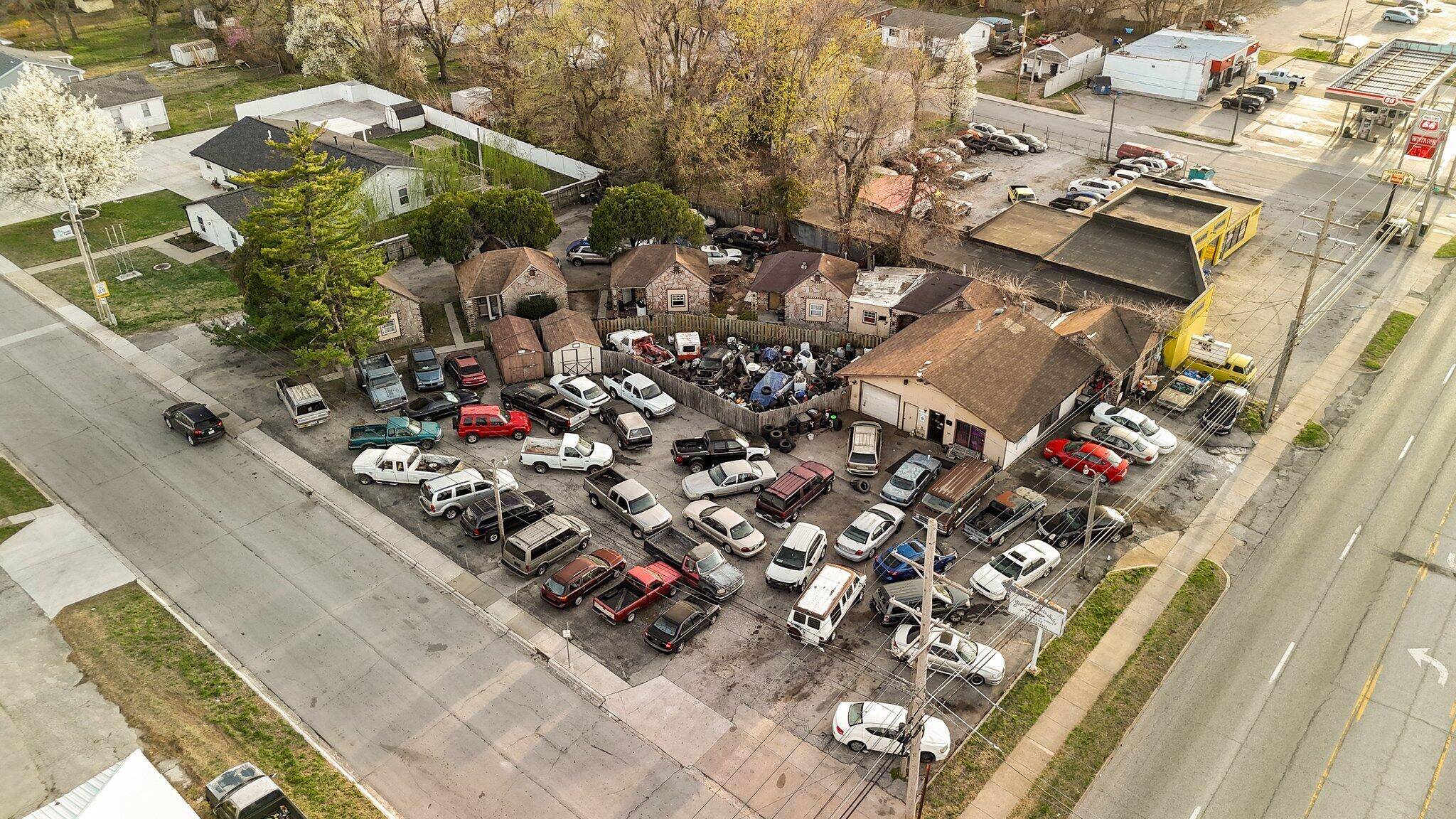 Springfield, MO 65803,1534 E Kearney Street