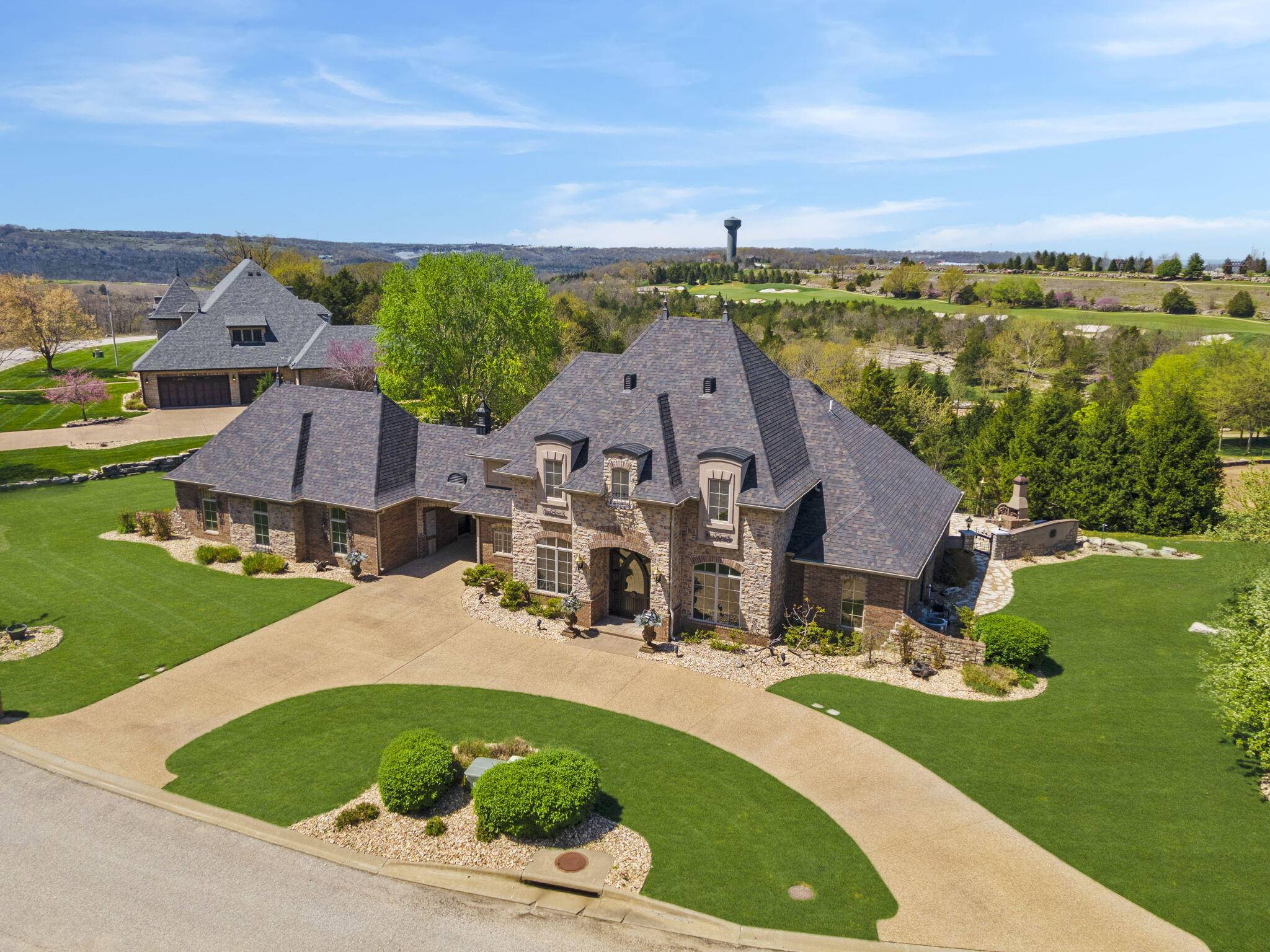 Hollister, MO 65672,240 Golf Club Drive