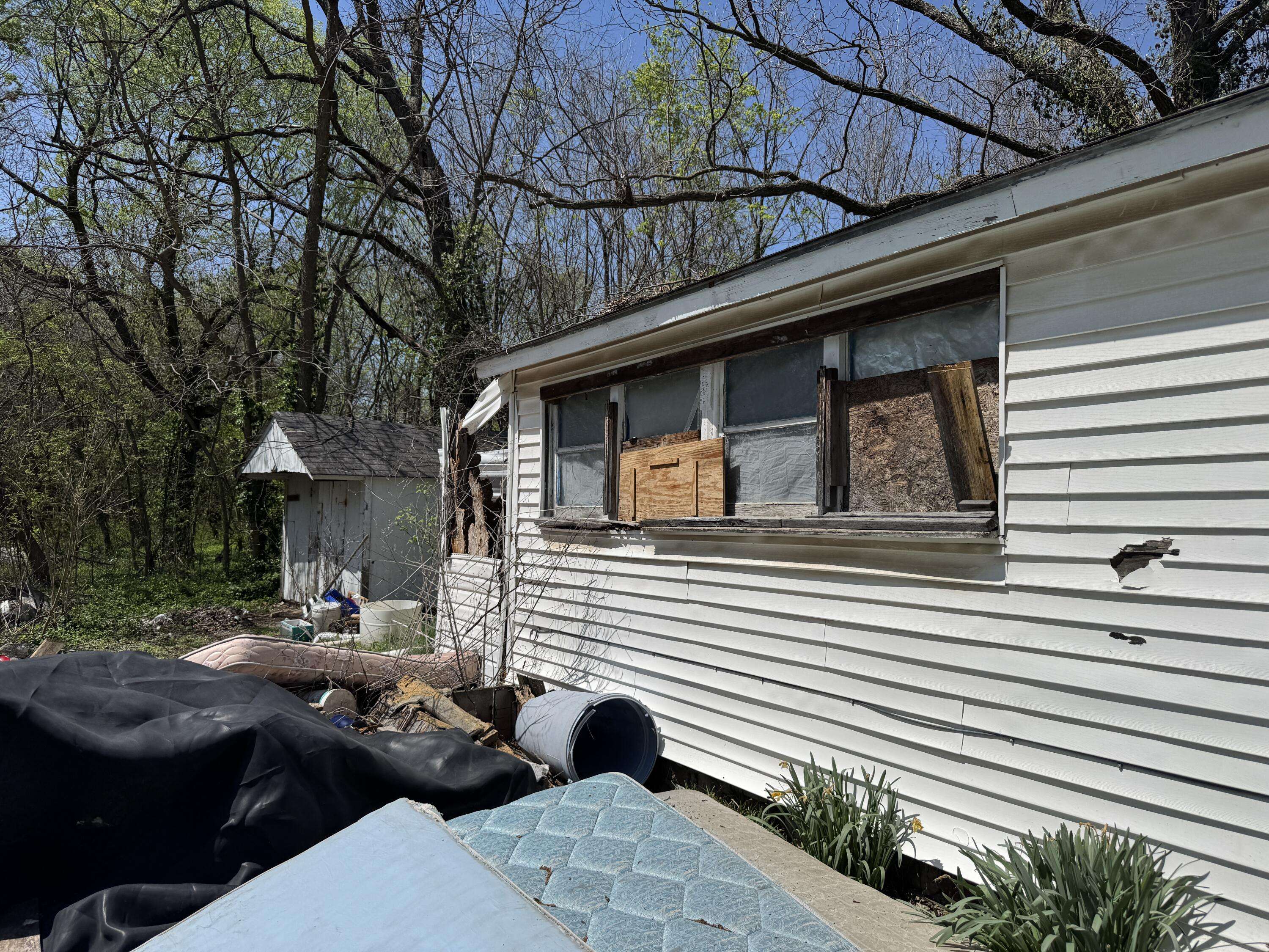 Carthage, MO 64836,2107 Suburban Street
