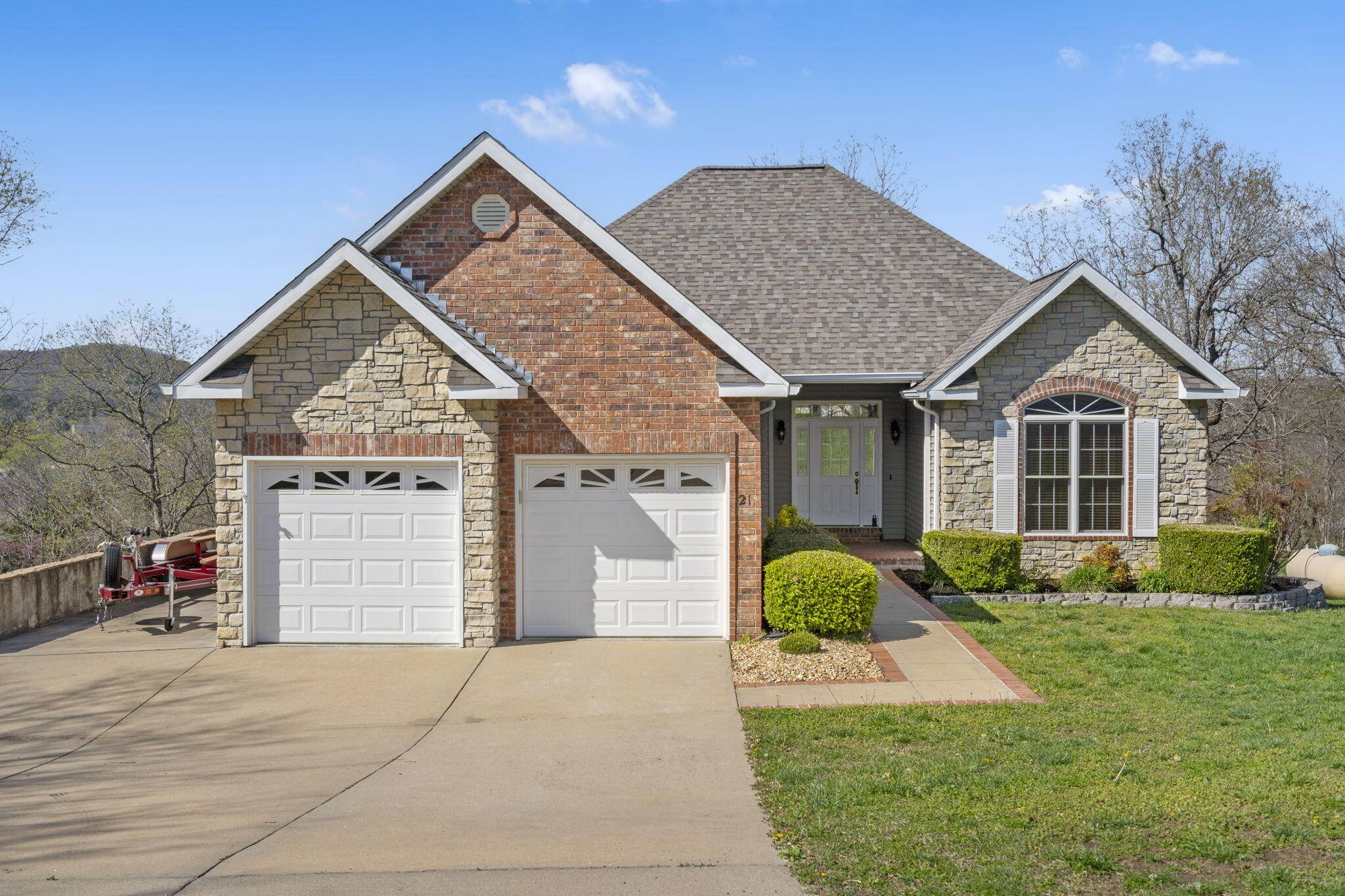 Reeds Spring, MO 65737,21 Tall Cedar Lane