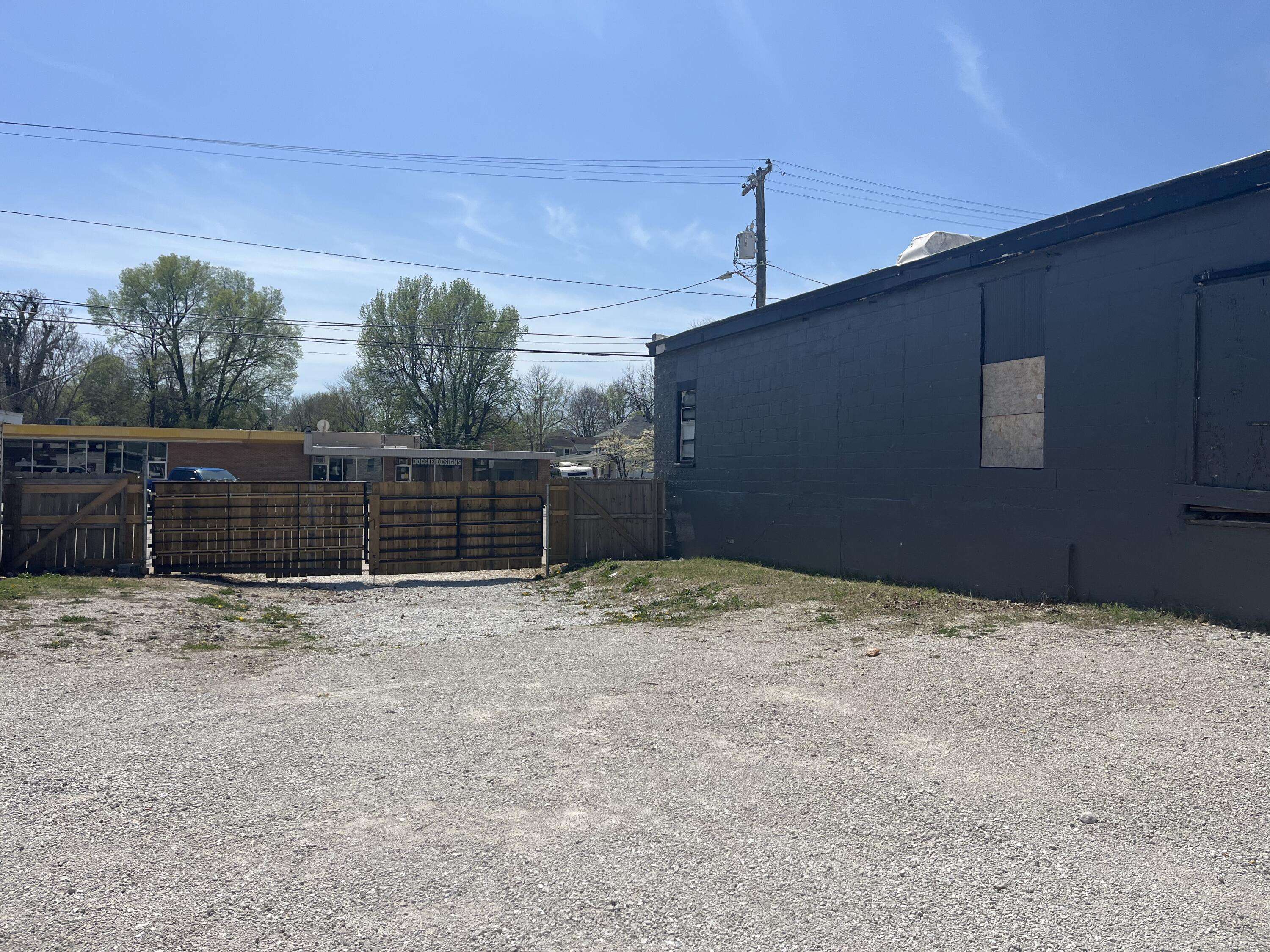 Springfield, MO 65803,819 W Commercial Street