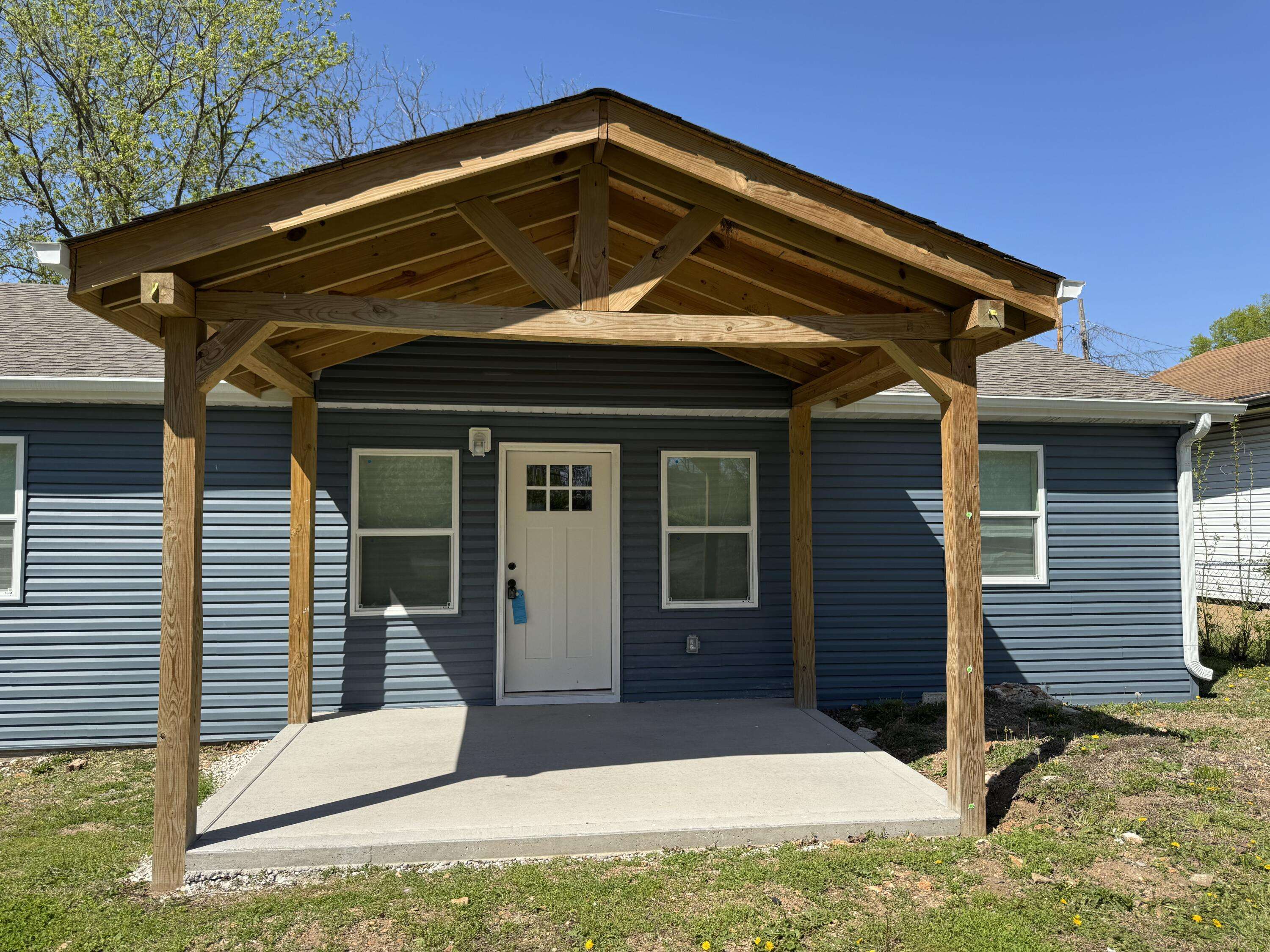 Springfield, MO 65802,2737 W Mt Vernon Street