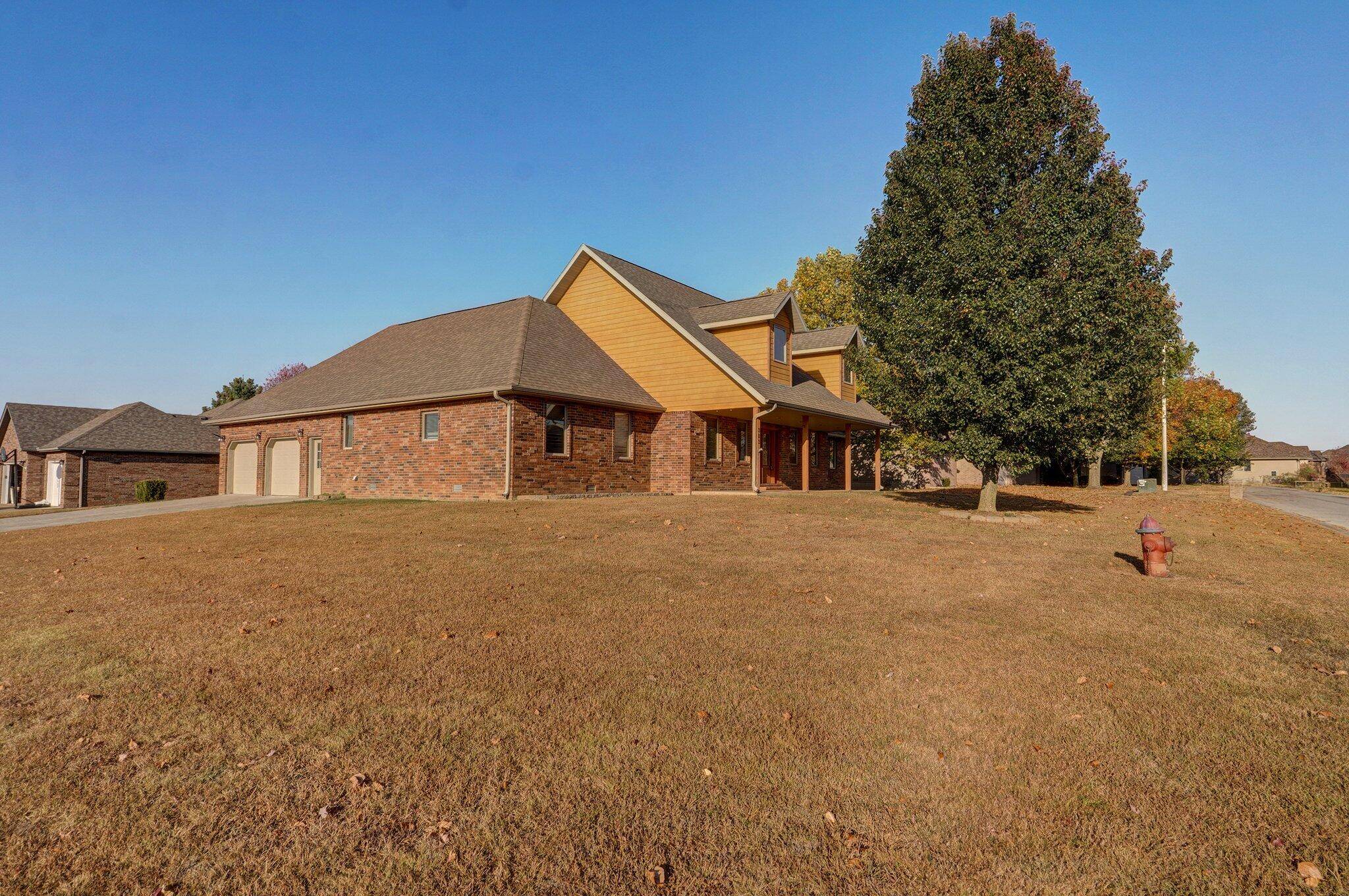 Rogersville, MO 65742,383 Shores Parkway