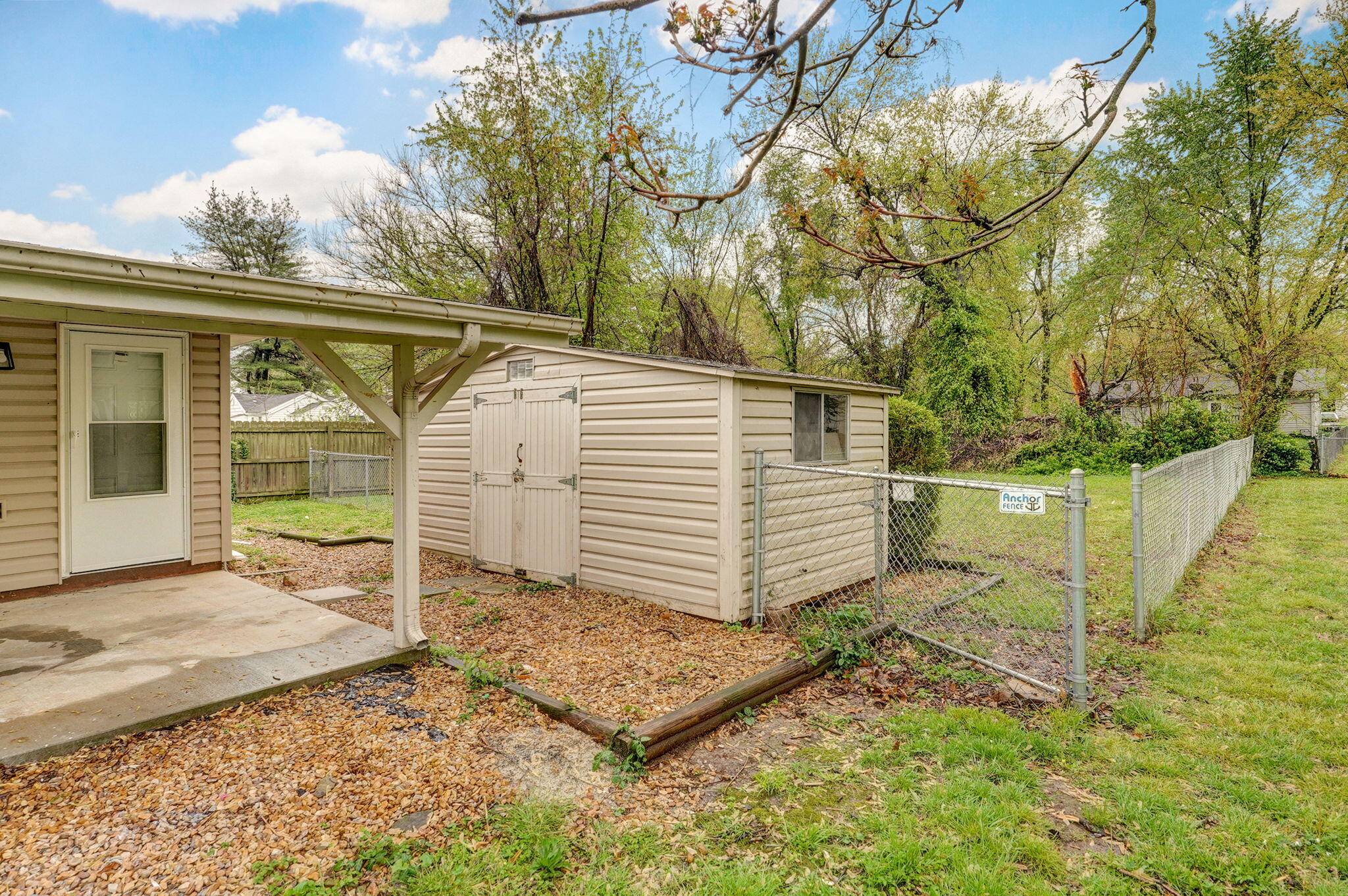 Springfield, MO 65802,2116 W Central Street