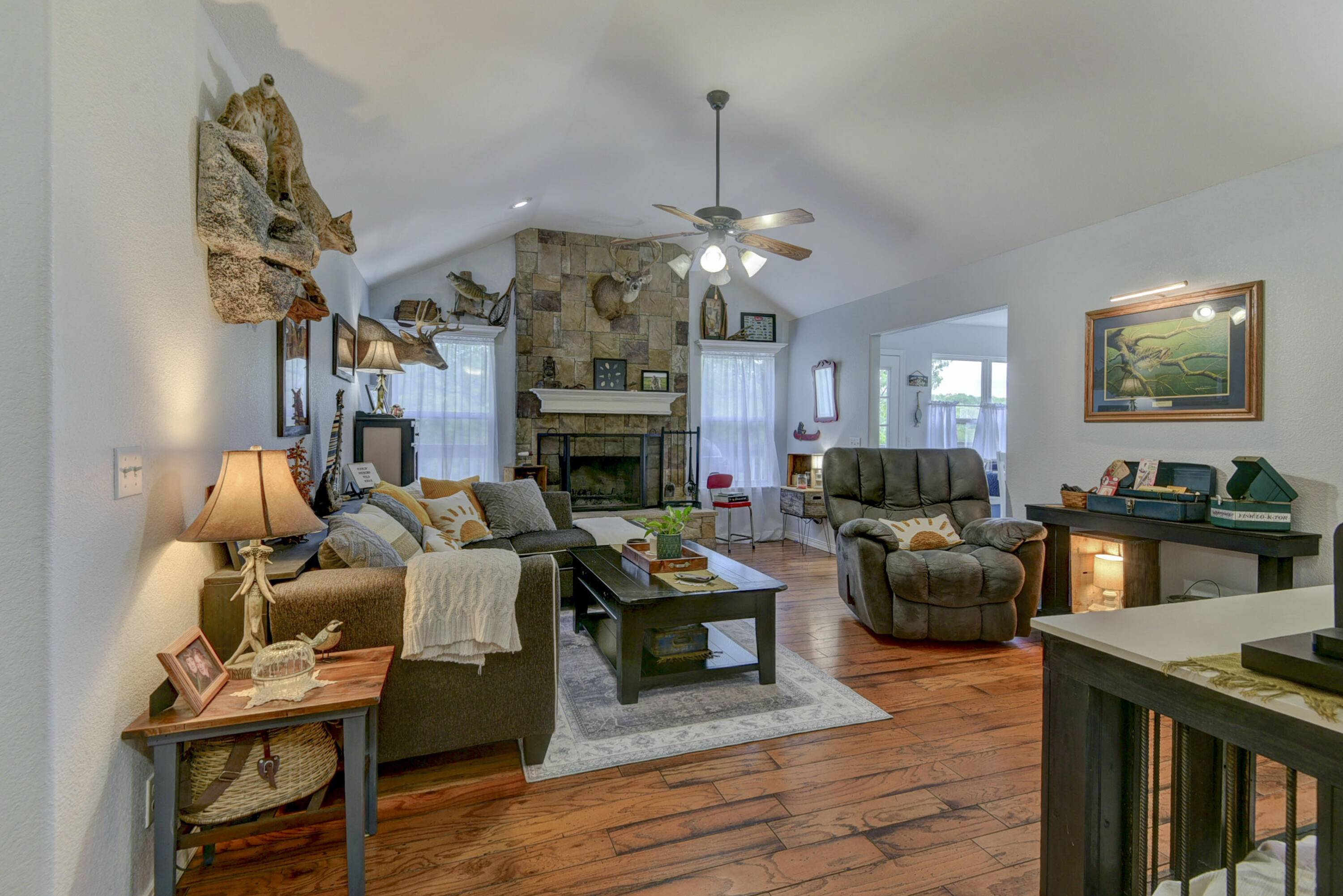 Ridgedale, MO 65739,301 Oakview Drive
