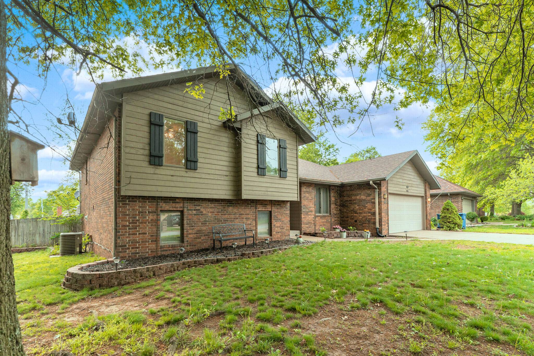 Springfield, MO 65810,5483 S Parkhill Avenue