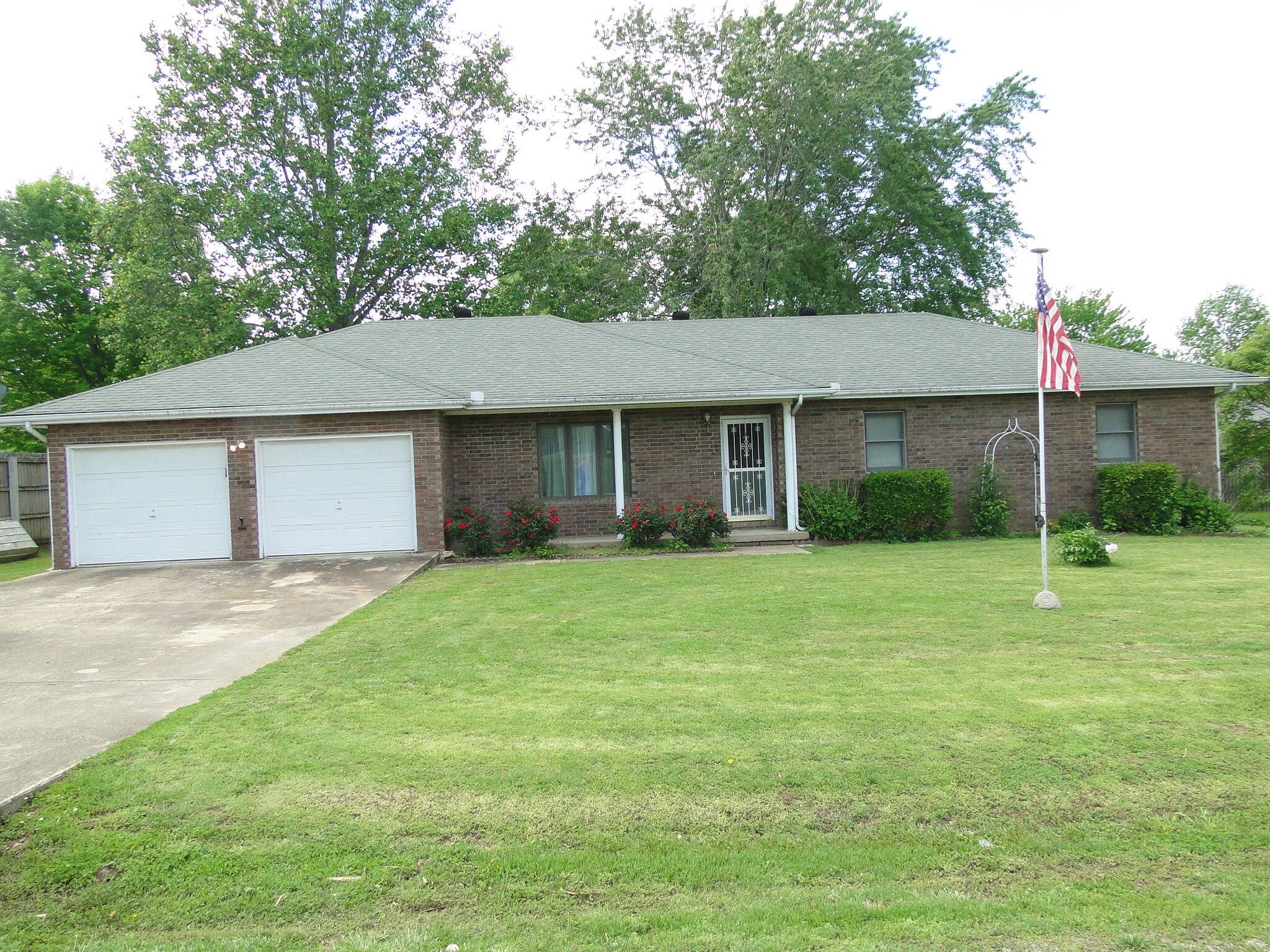 West Plains, MO 65775,1803 Palmer St.