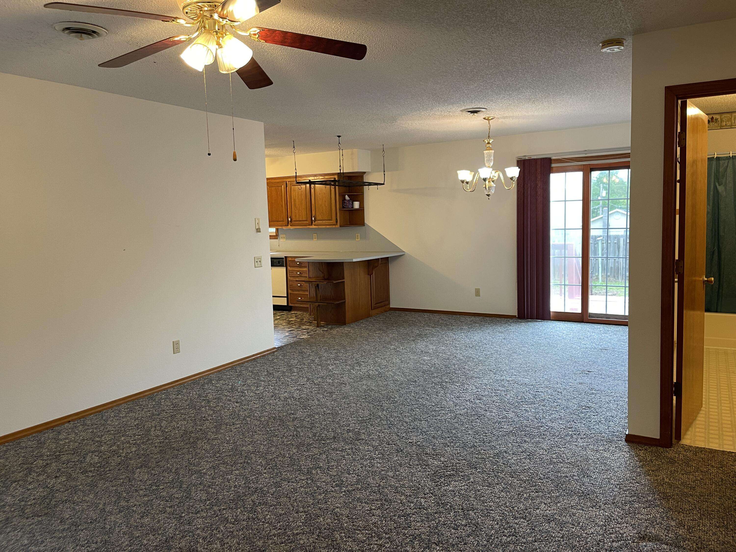 Bolivar, MO 65613,1215 W Maupin Street