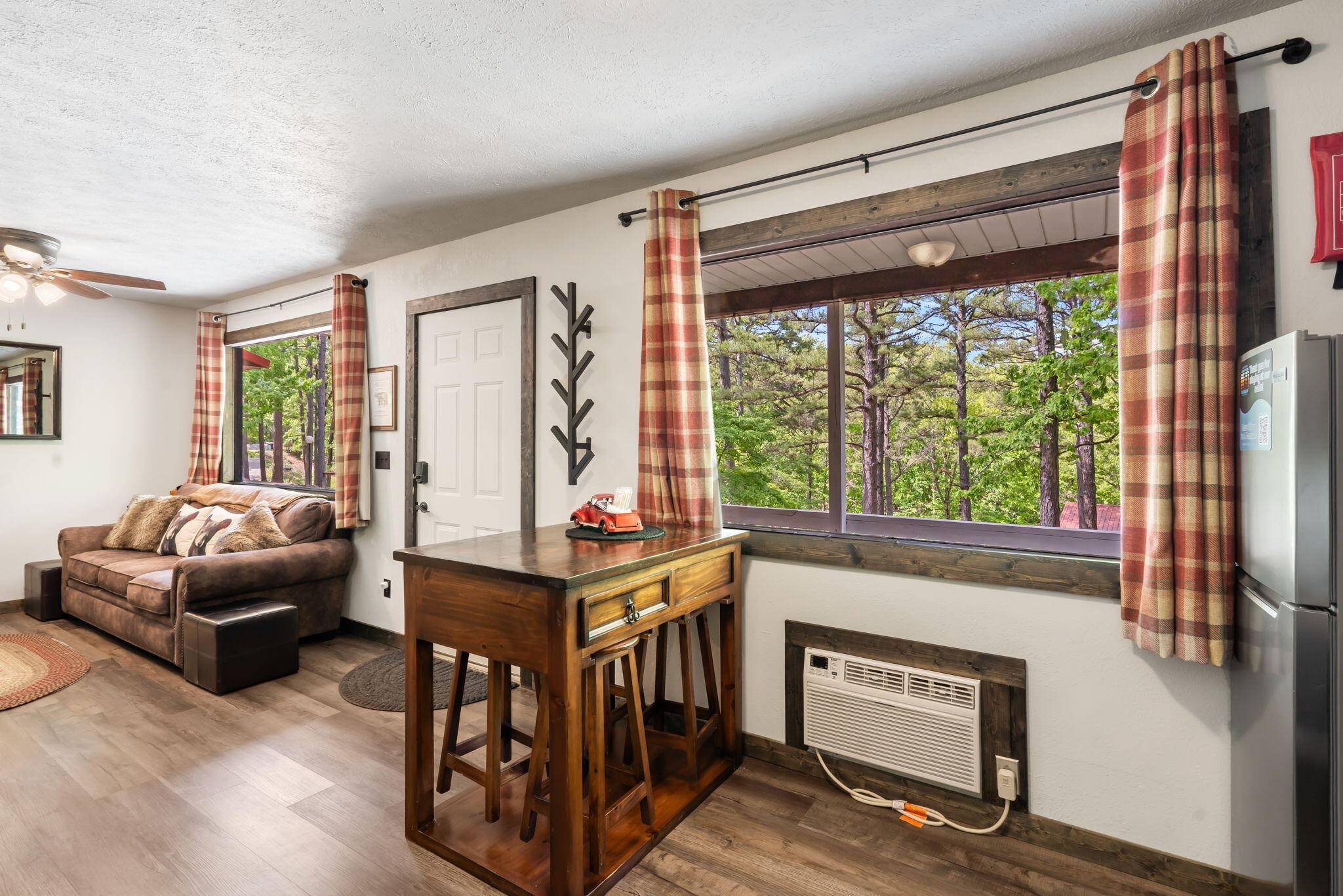 Branson, MO 65616,5424 State Highway 265 #Cottage 7