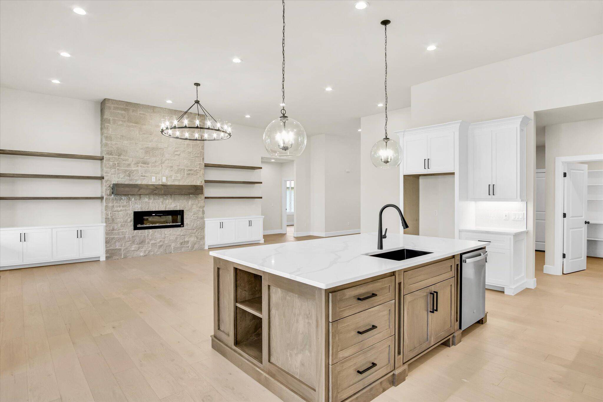 Springfield, MO 65810,5953 S Holland Avenue