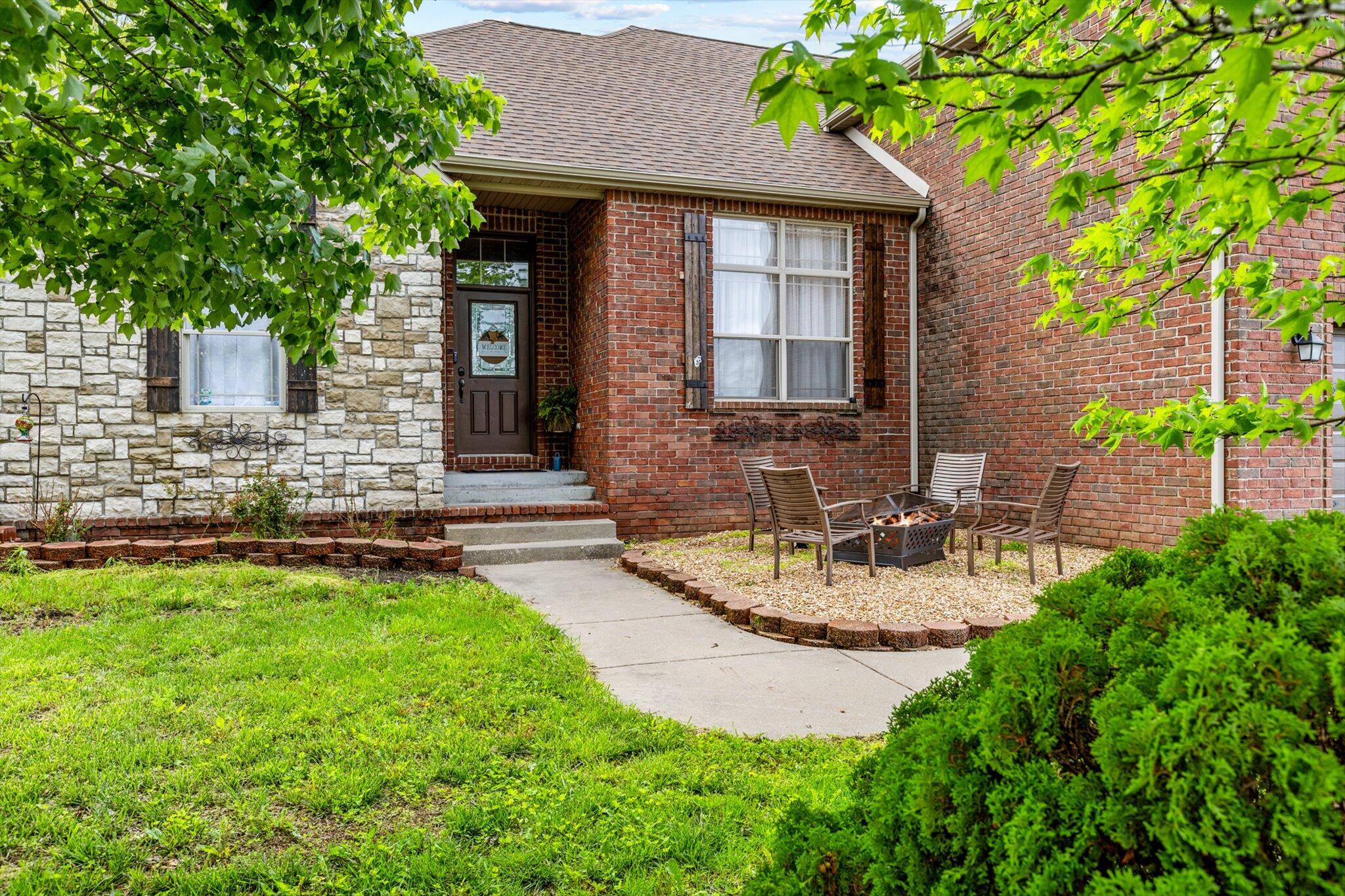Nixa, MO 65714,854 S Cobble Creek Boulevard