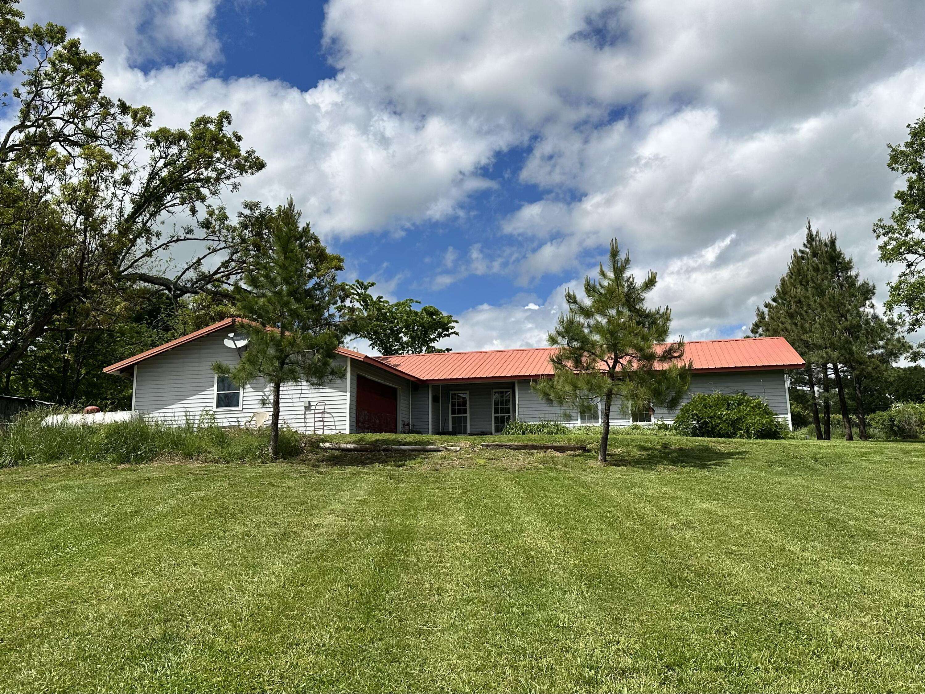 Elk Creek, MO 65464,18061 Grogan Road
