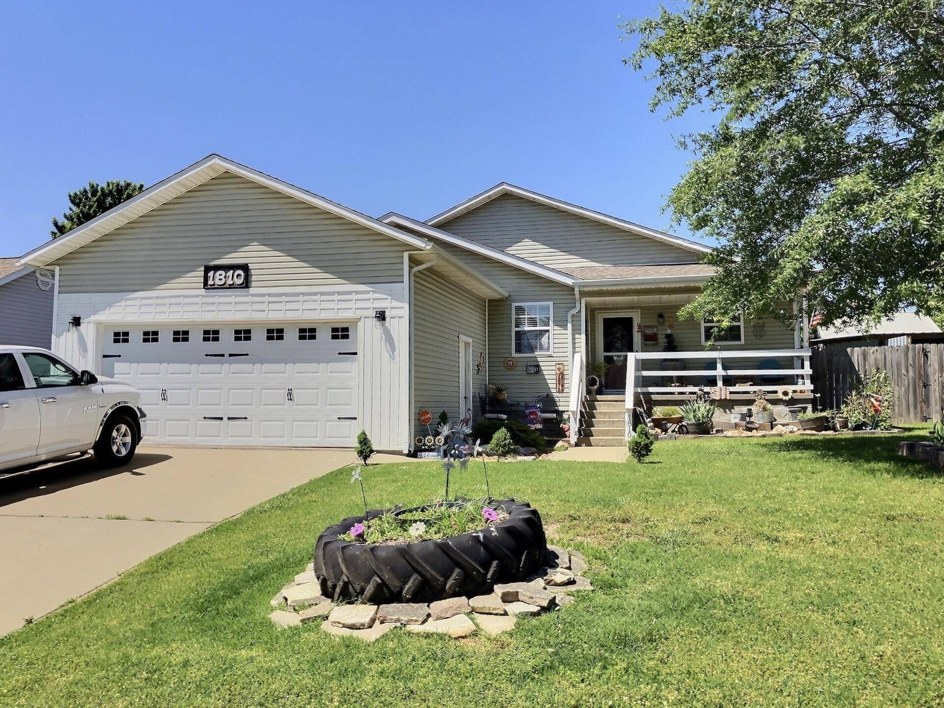 Neosho, MO 64850,1810 Meadows Drive