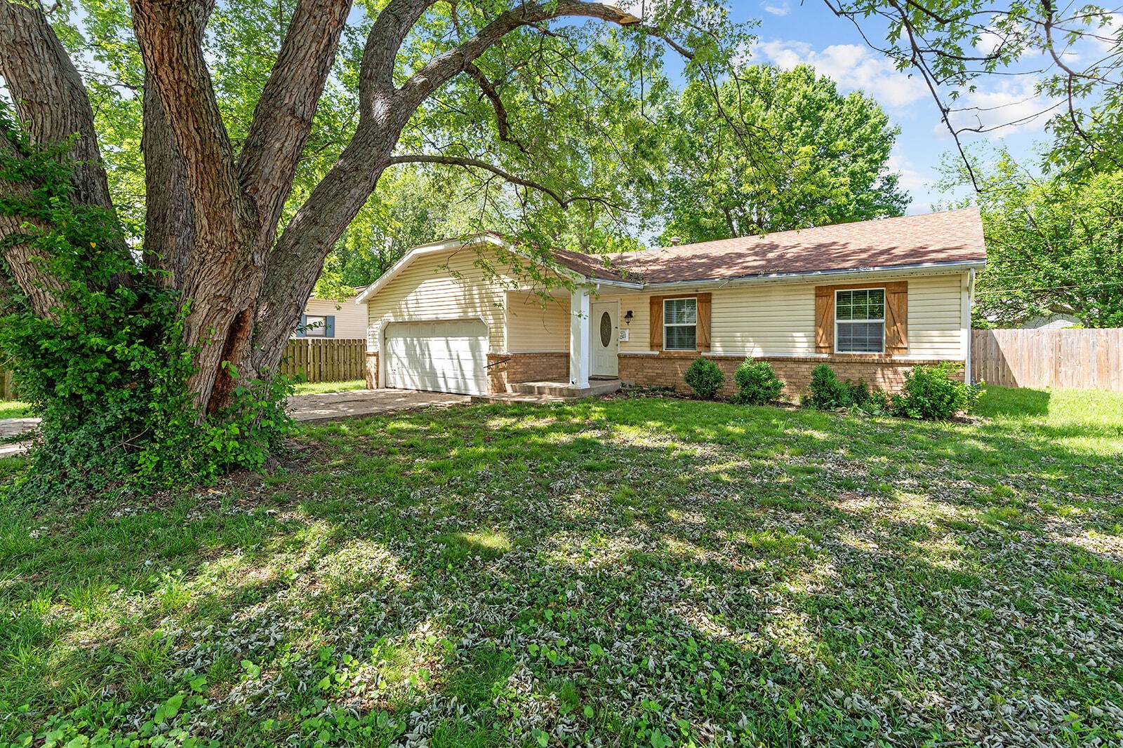 Springfield, MO 65807,1311 W Crestview Street