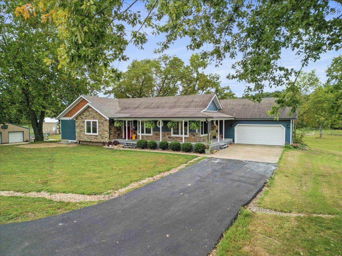 Mountain Grove, MO 65711,8495 Highway N