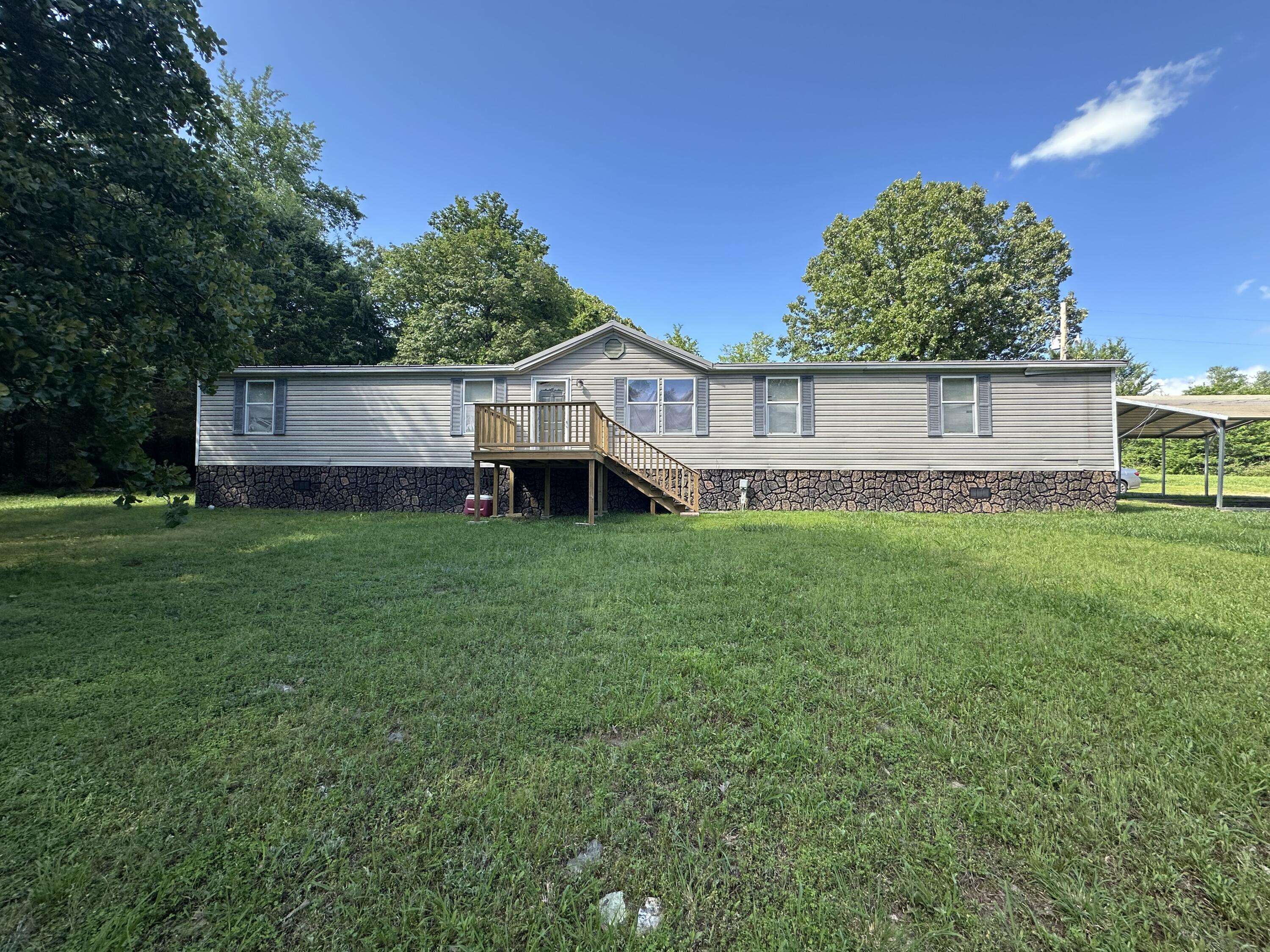Bakersfield, MO 65609,75 Briar Patch