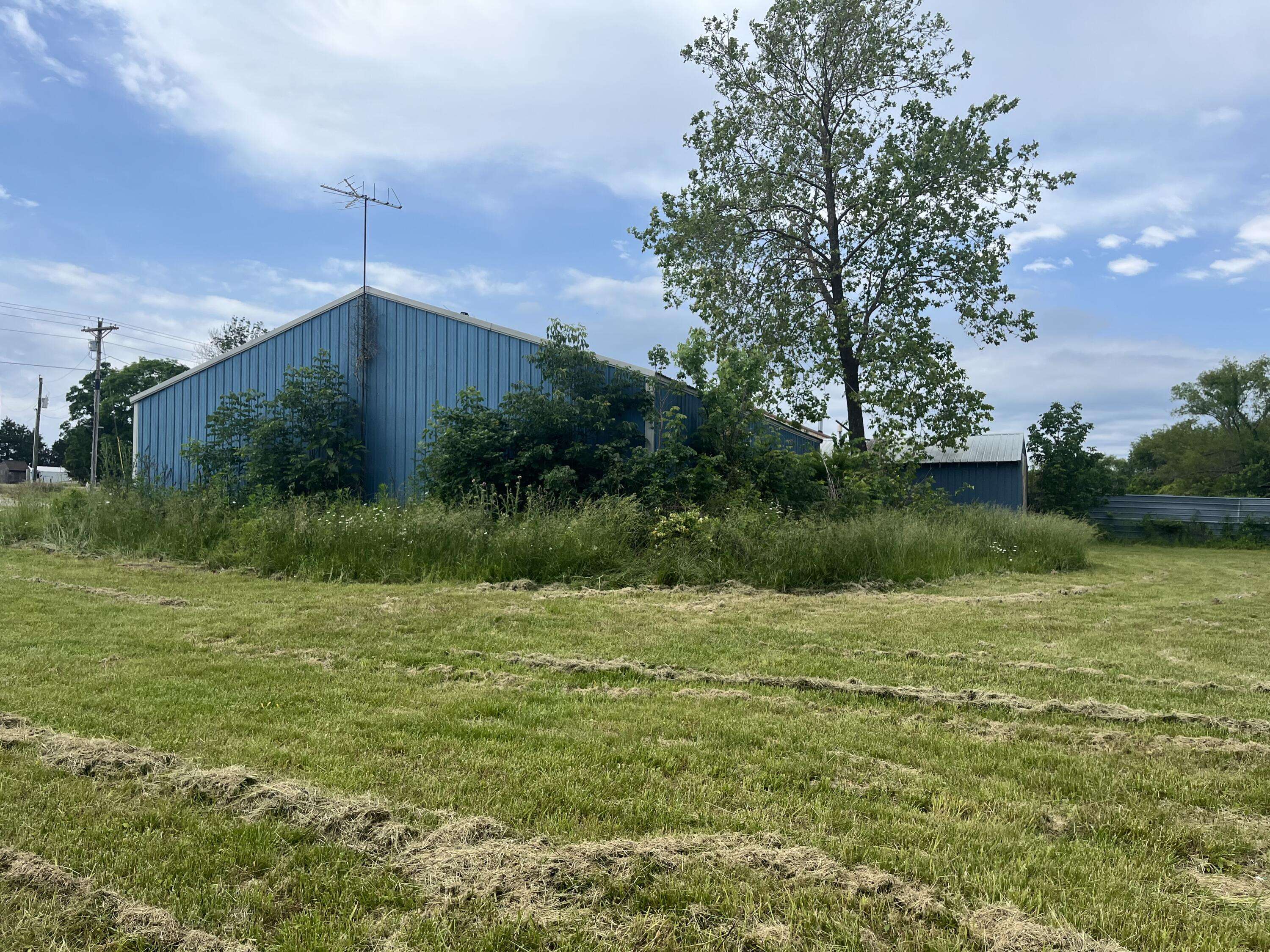Seligman, MO 65745,26095 State Highway 37