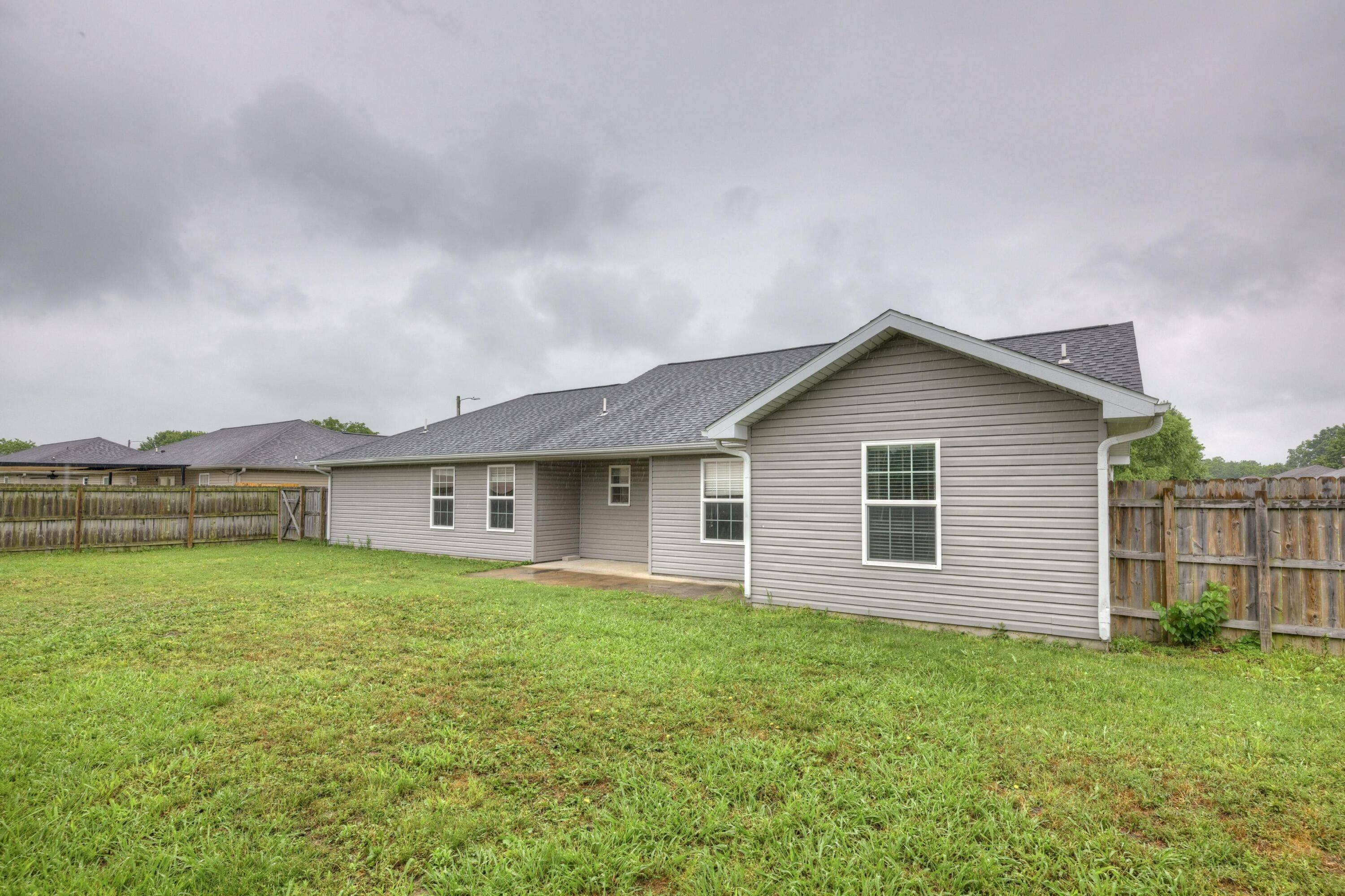 Neosho, MO 64850,3383 Lusk Drive
