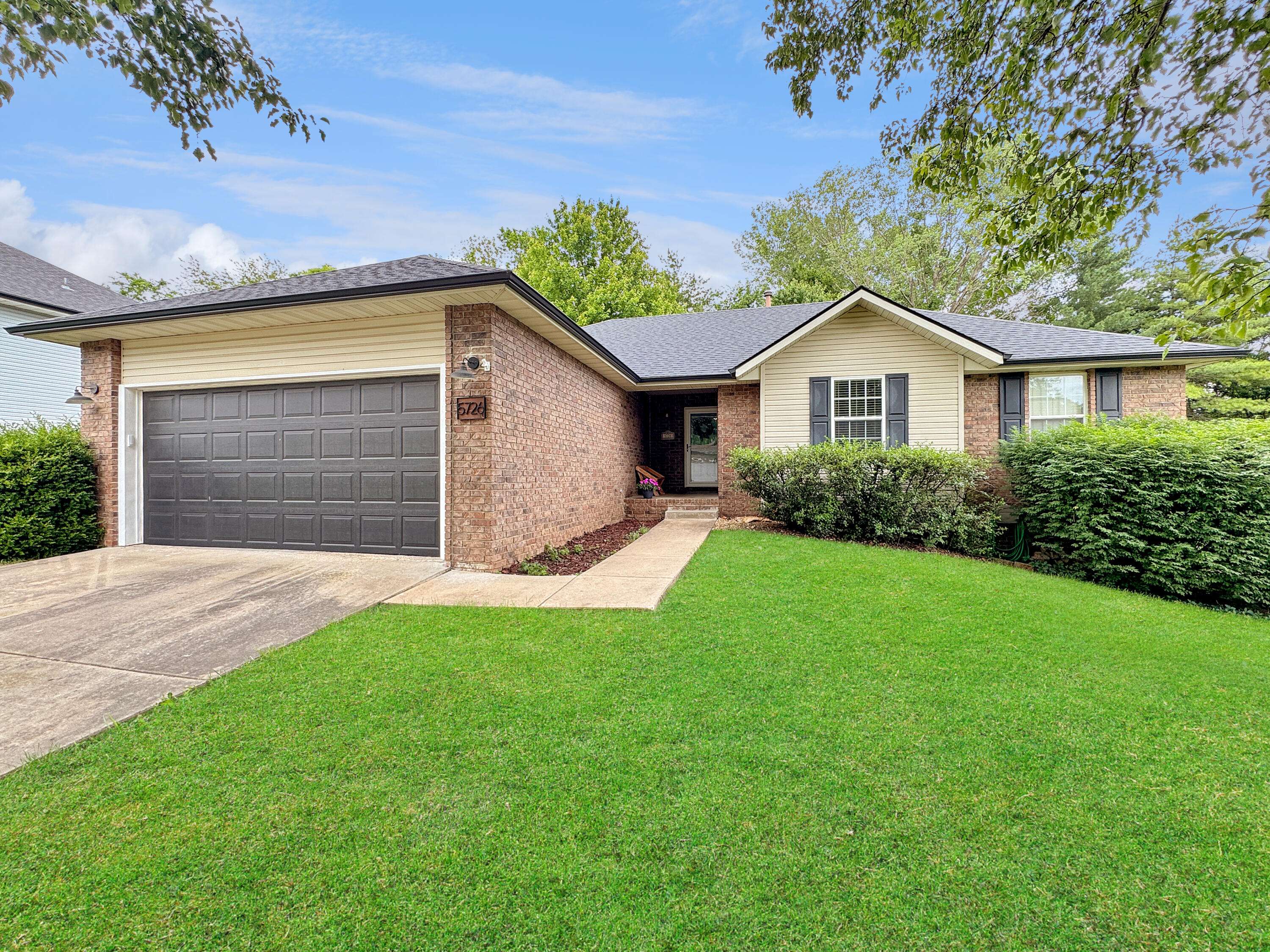 Springfield, MO 65810,5726 S Fairview Avenue