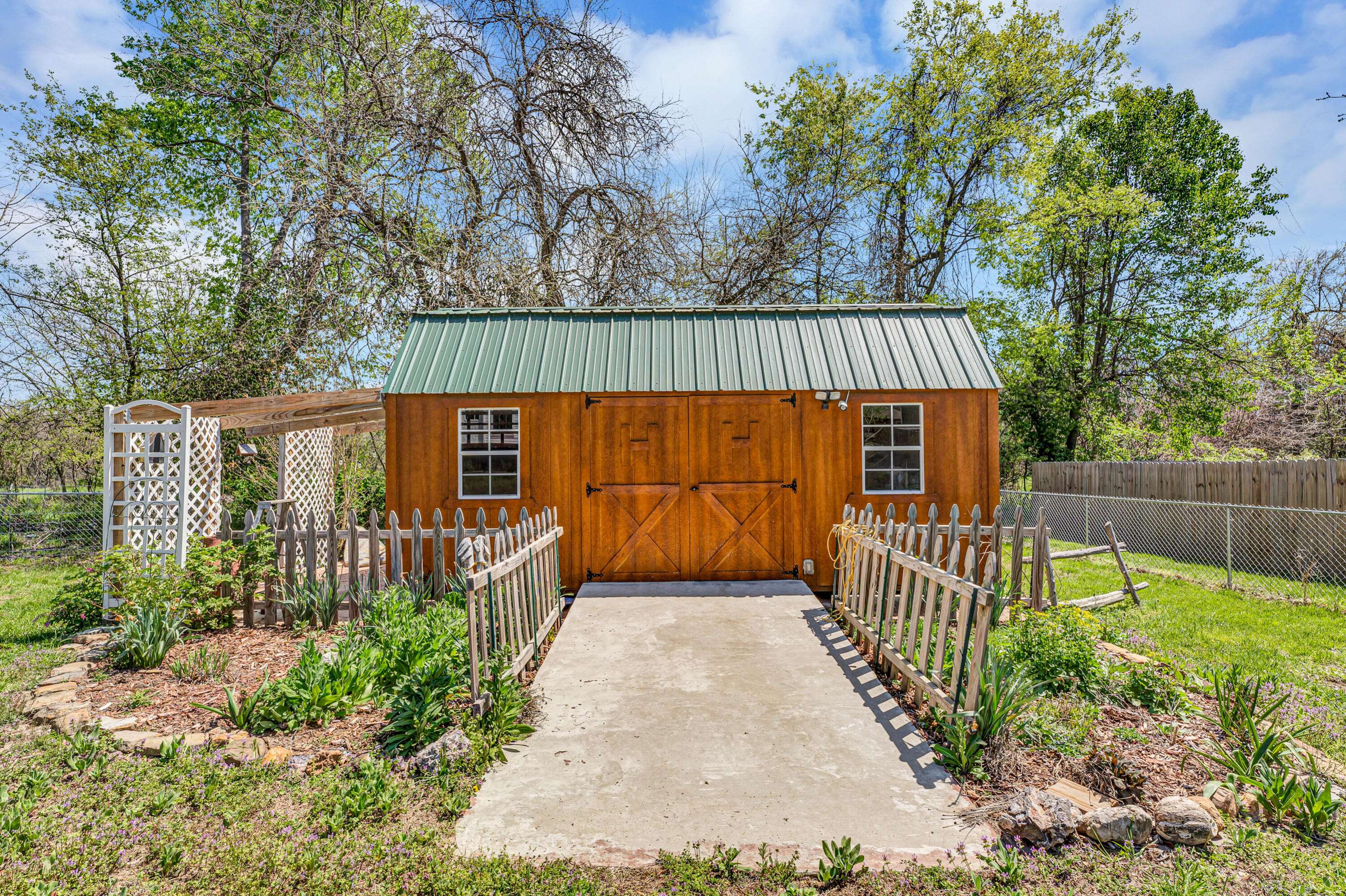 Bolivar, MO 65613,1024 S Oakland Avenue