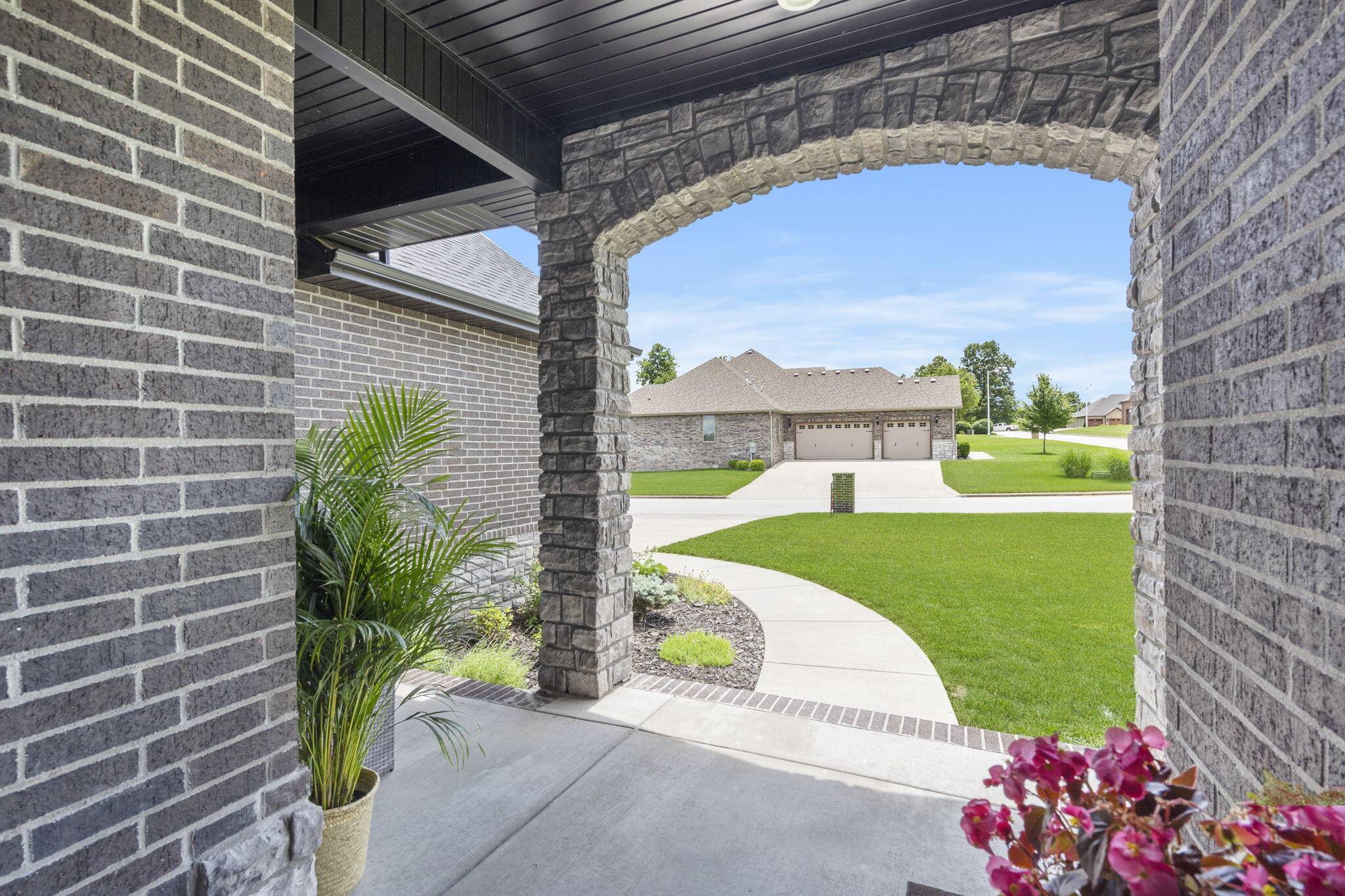 Nixa, MO 65714,7015 Calabash Street