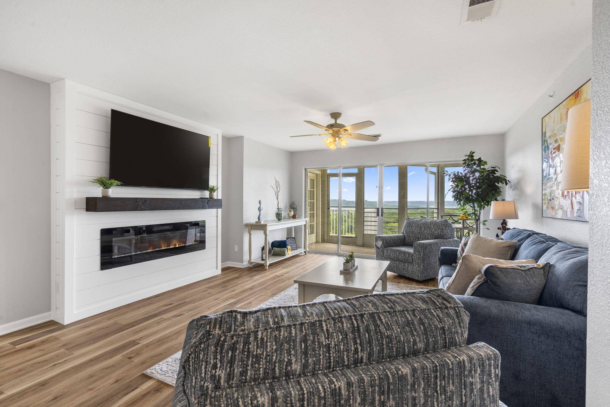 Kimberling City, MO 65686,605 Ozark Mountain Resort Drive #105