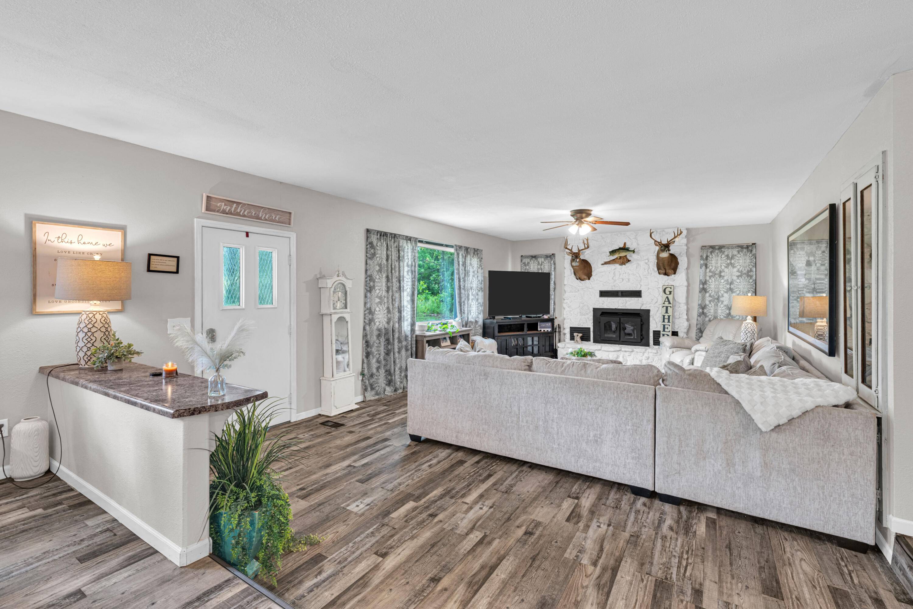 Mountain View, MO 65548,21371 Howell Road
