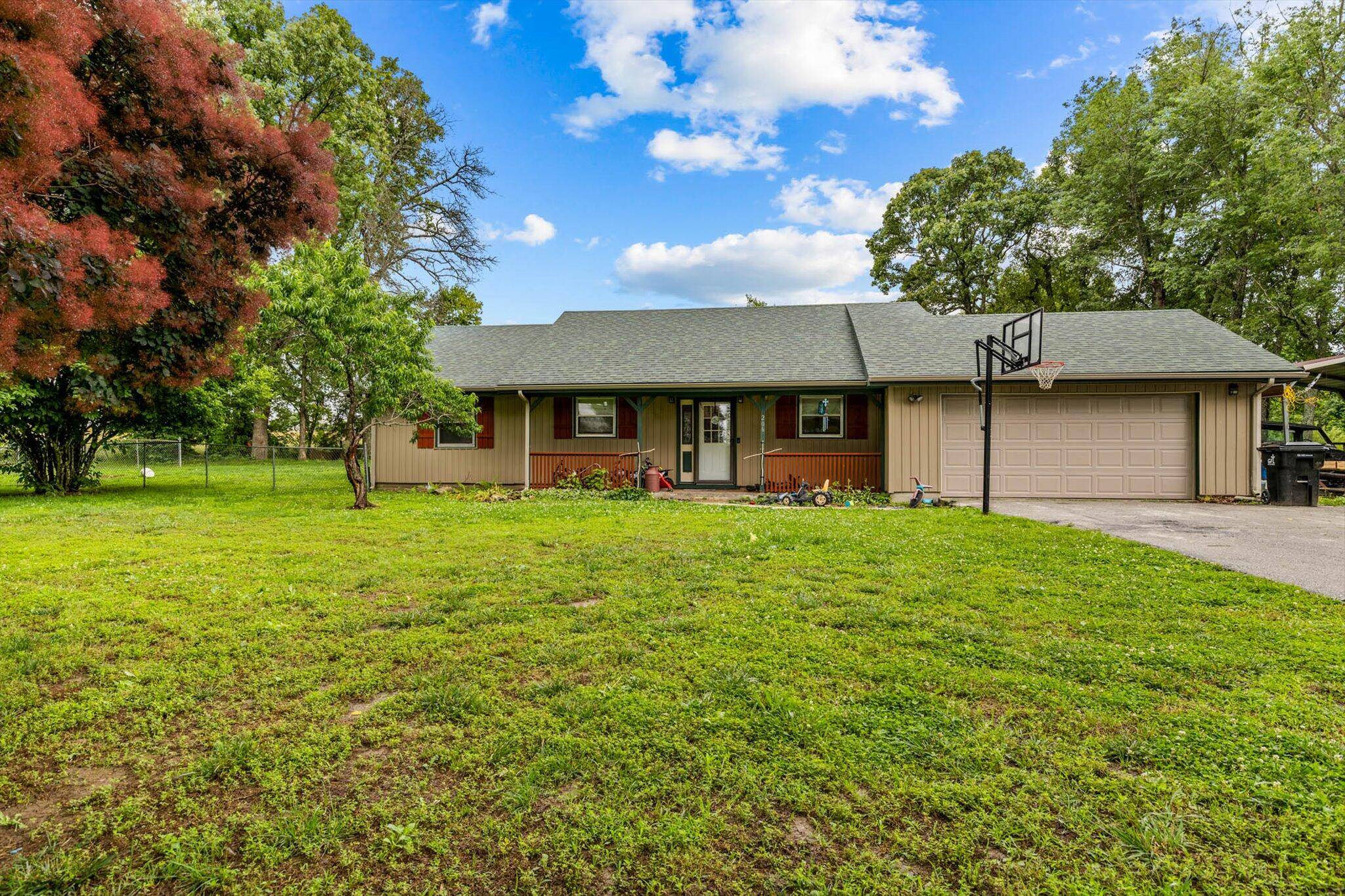 Sparta, MO 65753,206 Plum Street