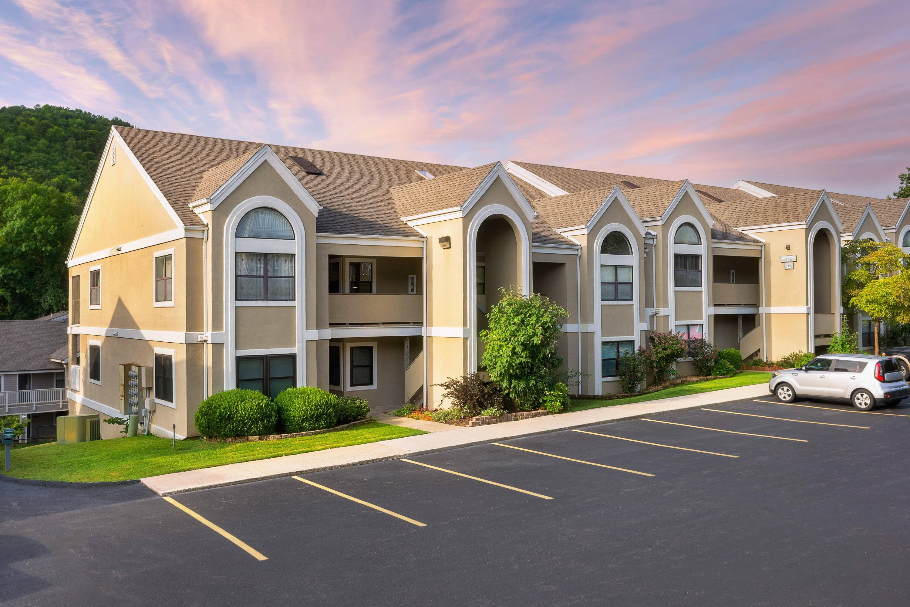 Branson, MO 65616,344 Wimbledon Drive #7