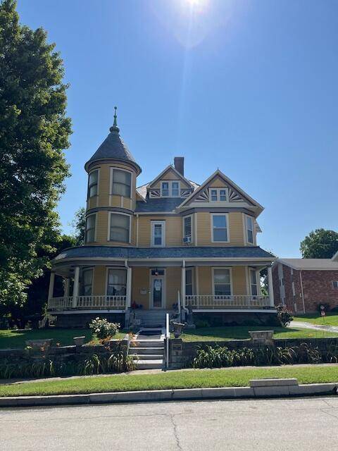 Neosho, MO 64850,335 S Wood Street