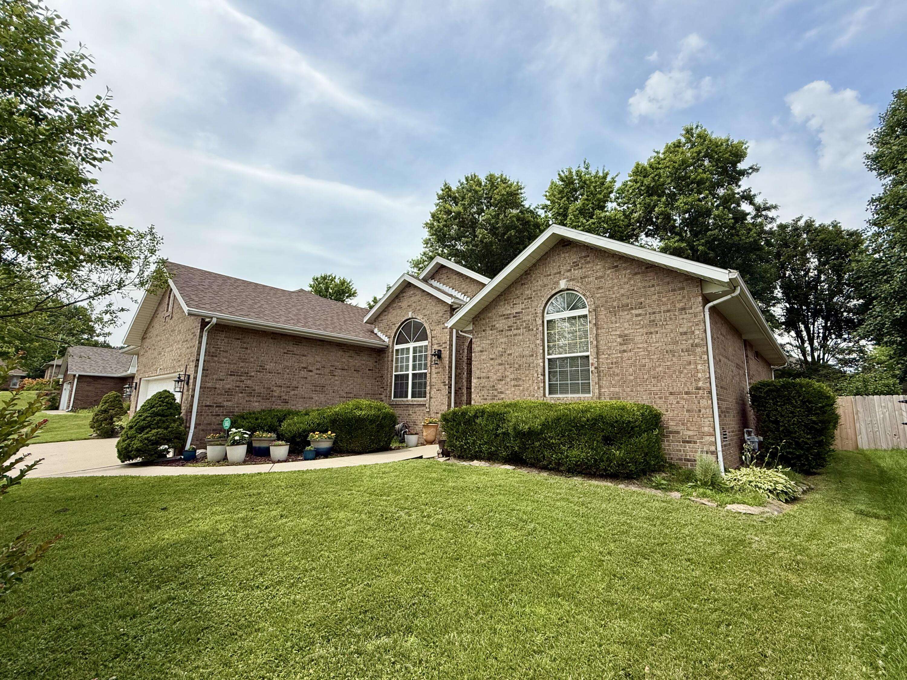 Nixa, MO 65714,705 E Meramec Lane