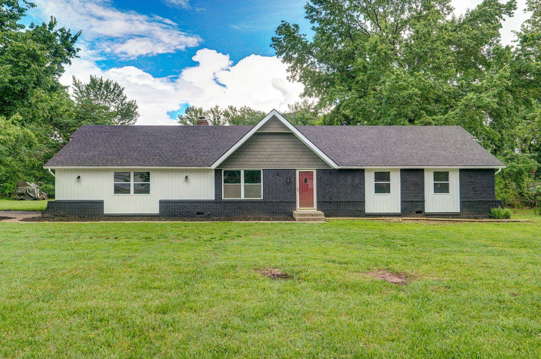 Springfield, MO 65804,4852 S Fremont Avenue