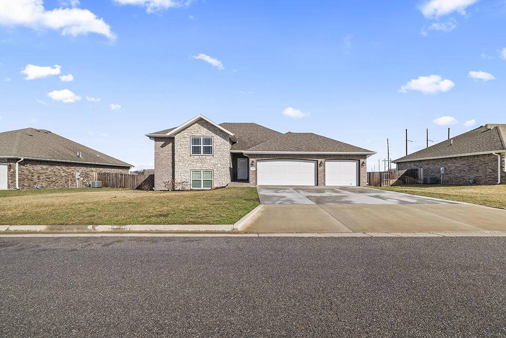 Battlefield, MO 65619,6092 S Iris Lane