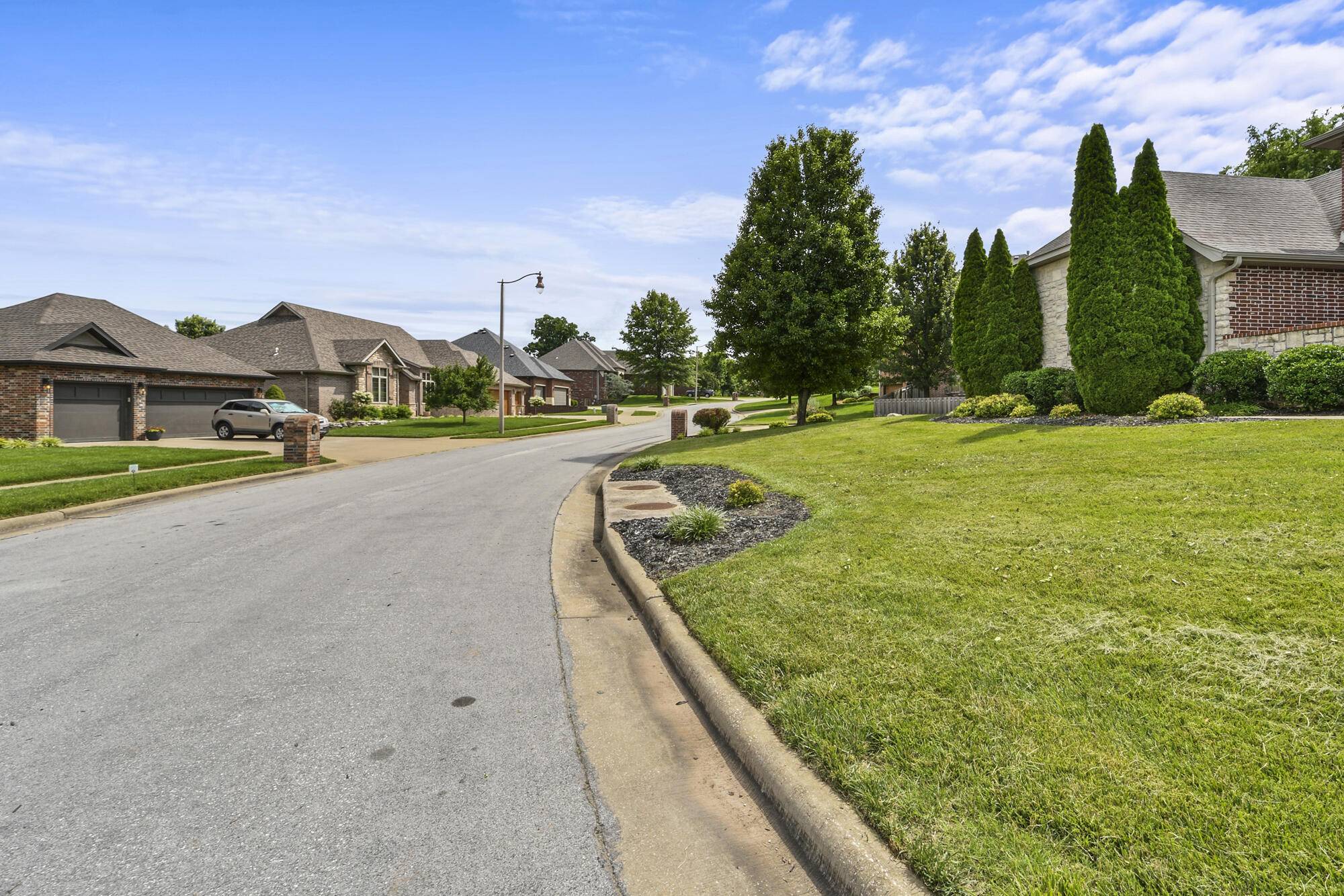 Springfield, MO 65804,6004 Lakepoint S Drive