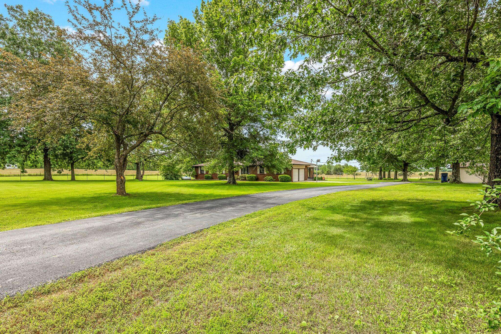Springfield, MO 65803,3038 E Farm Road 48
