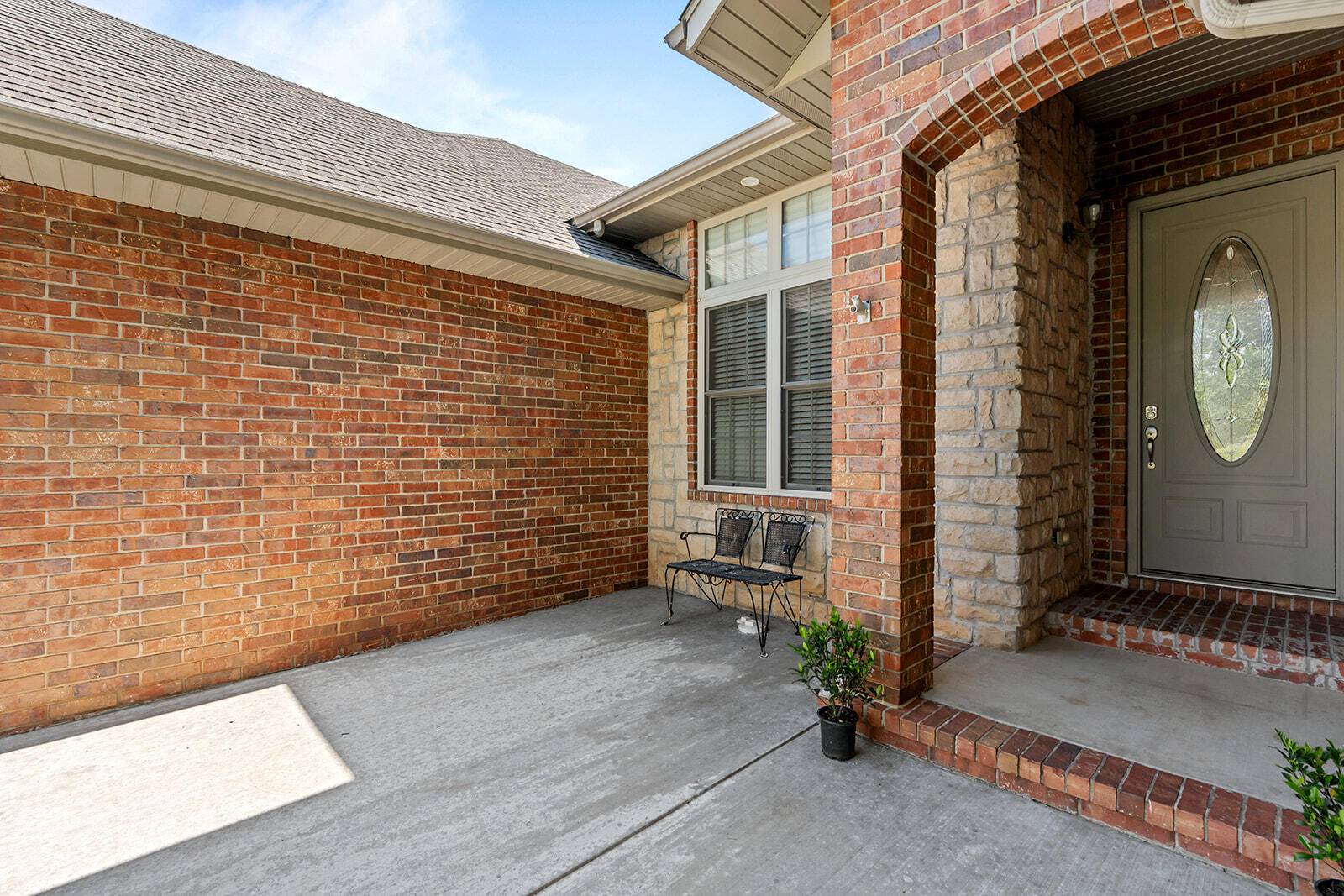 Nixa, MO 65714,628 N Alexandria Street