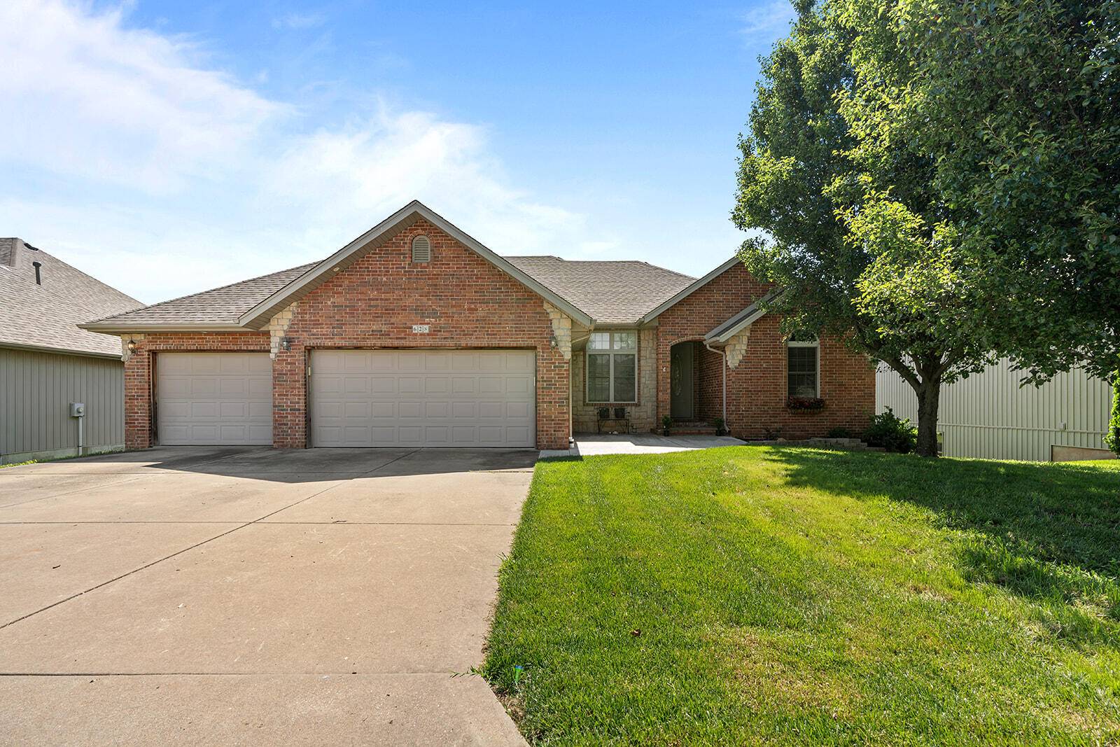 Nixa, MO 65714,628 N Alexandria Street