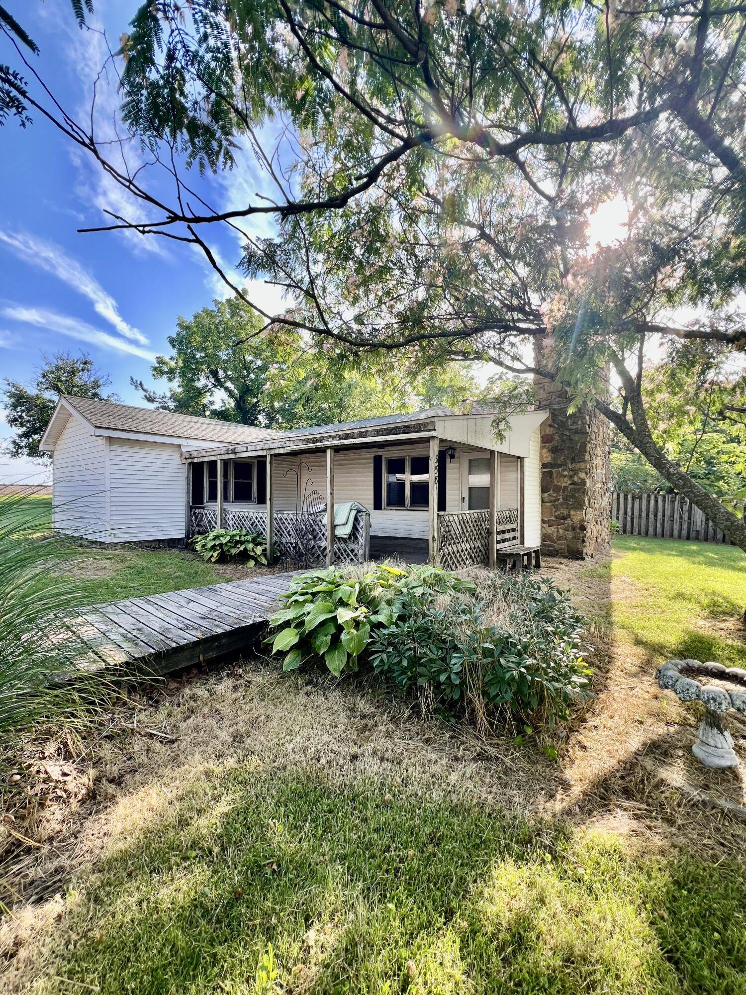 Seymour, MO 65746,558 W Ragsdale Street