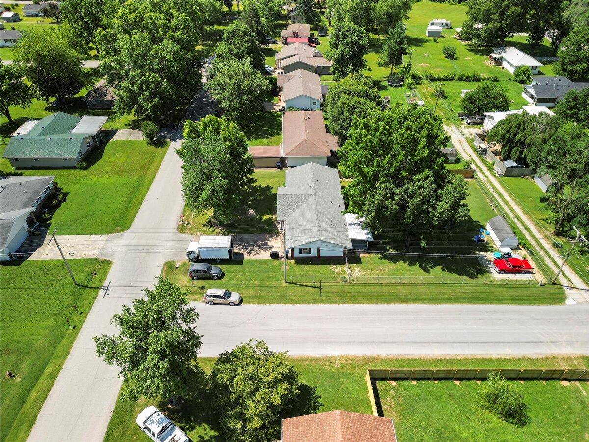 West Plains, MO 65775,1931 Kay Drive