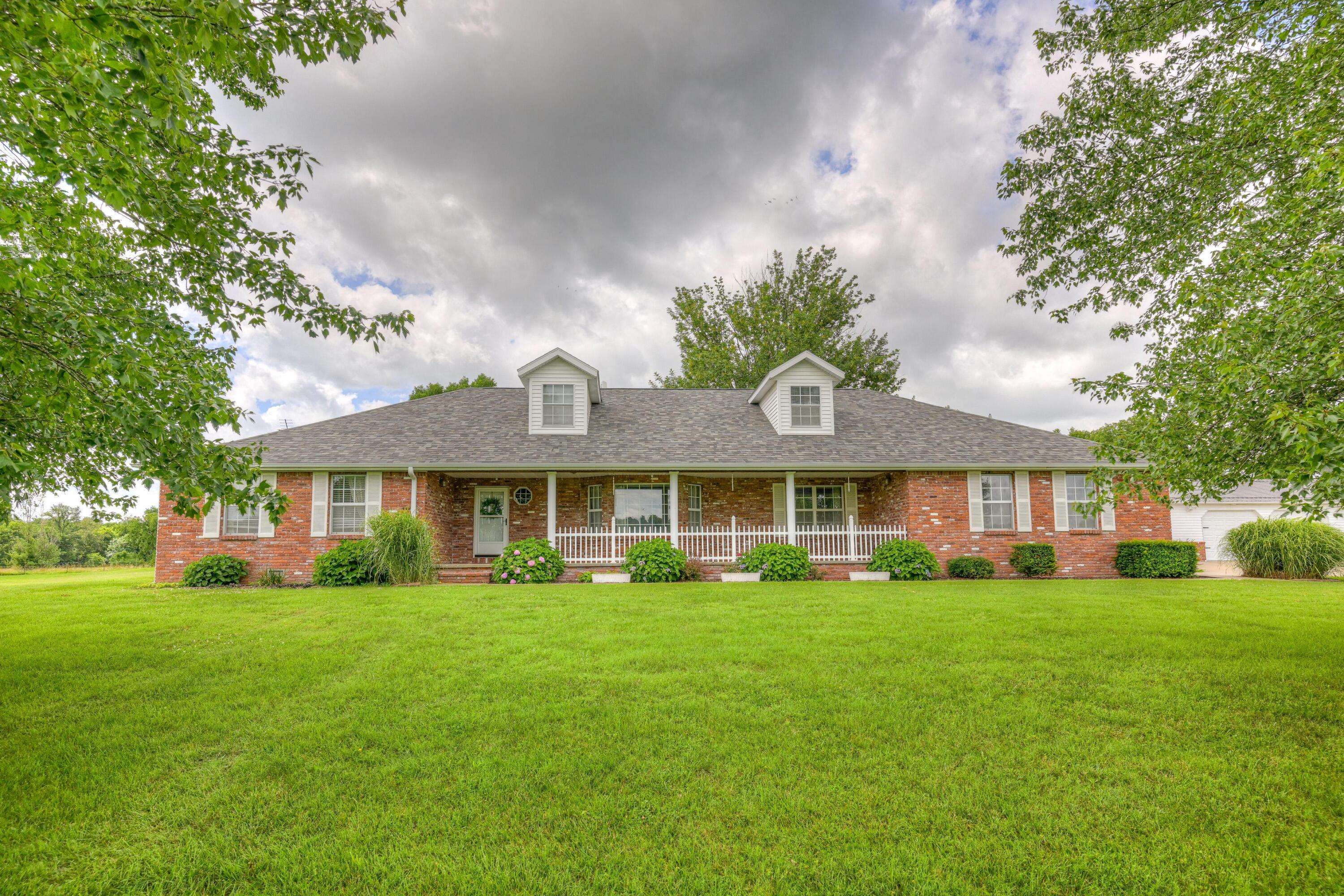 Neosho, MO 64850,17067 Hwy Hh