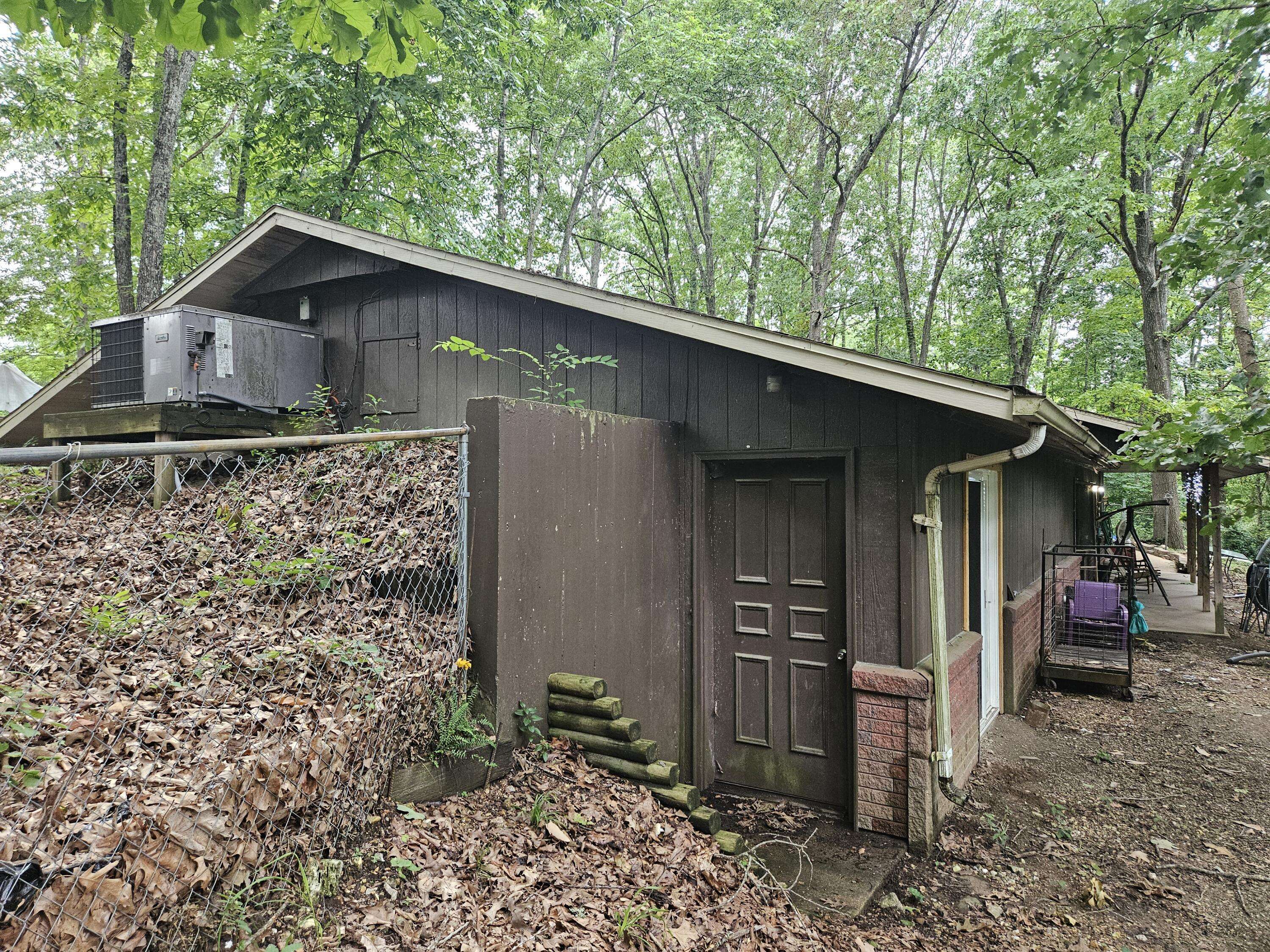 Ava, MO 65608,11281 Co Rd Y-518-A
