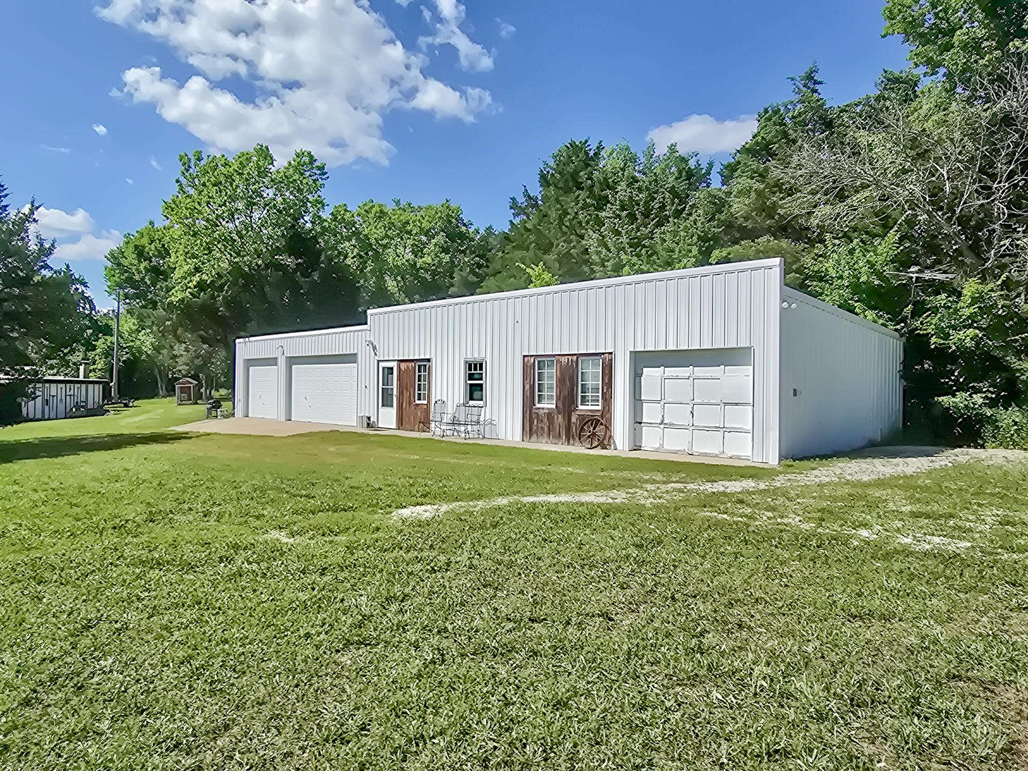 Pittsburg, MO 65724,24163 County Road 308