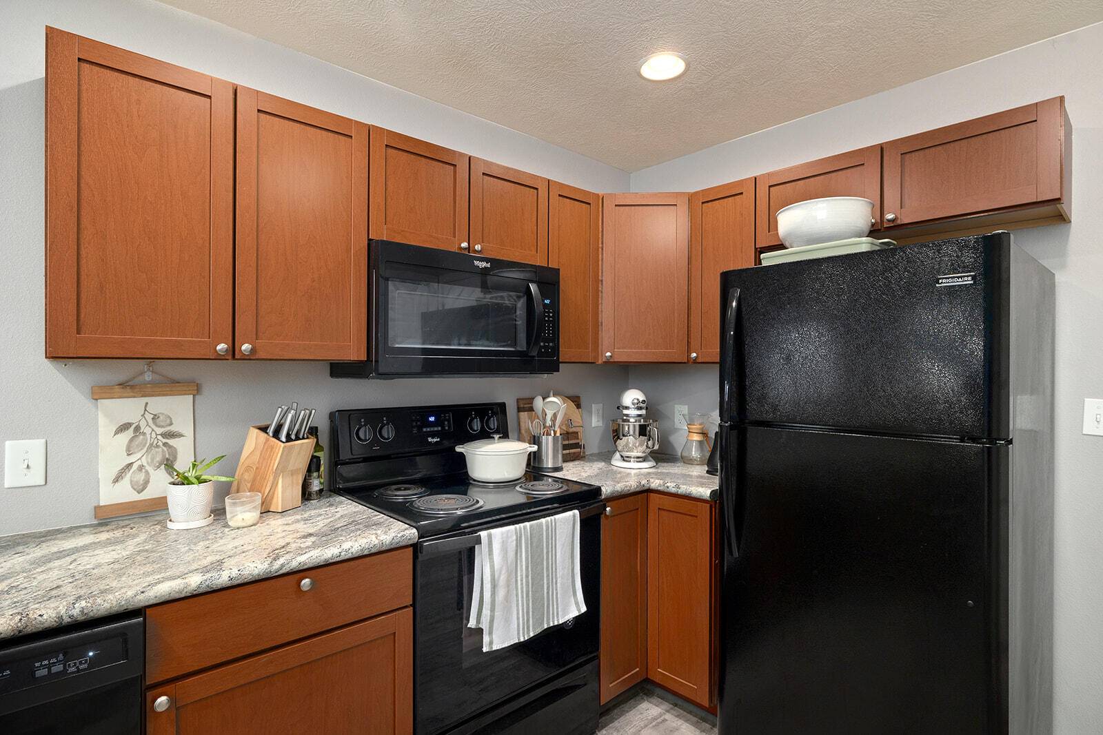 Ozark, MO 65721,805-807 W Windmill Drive