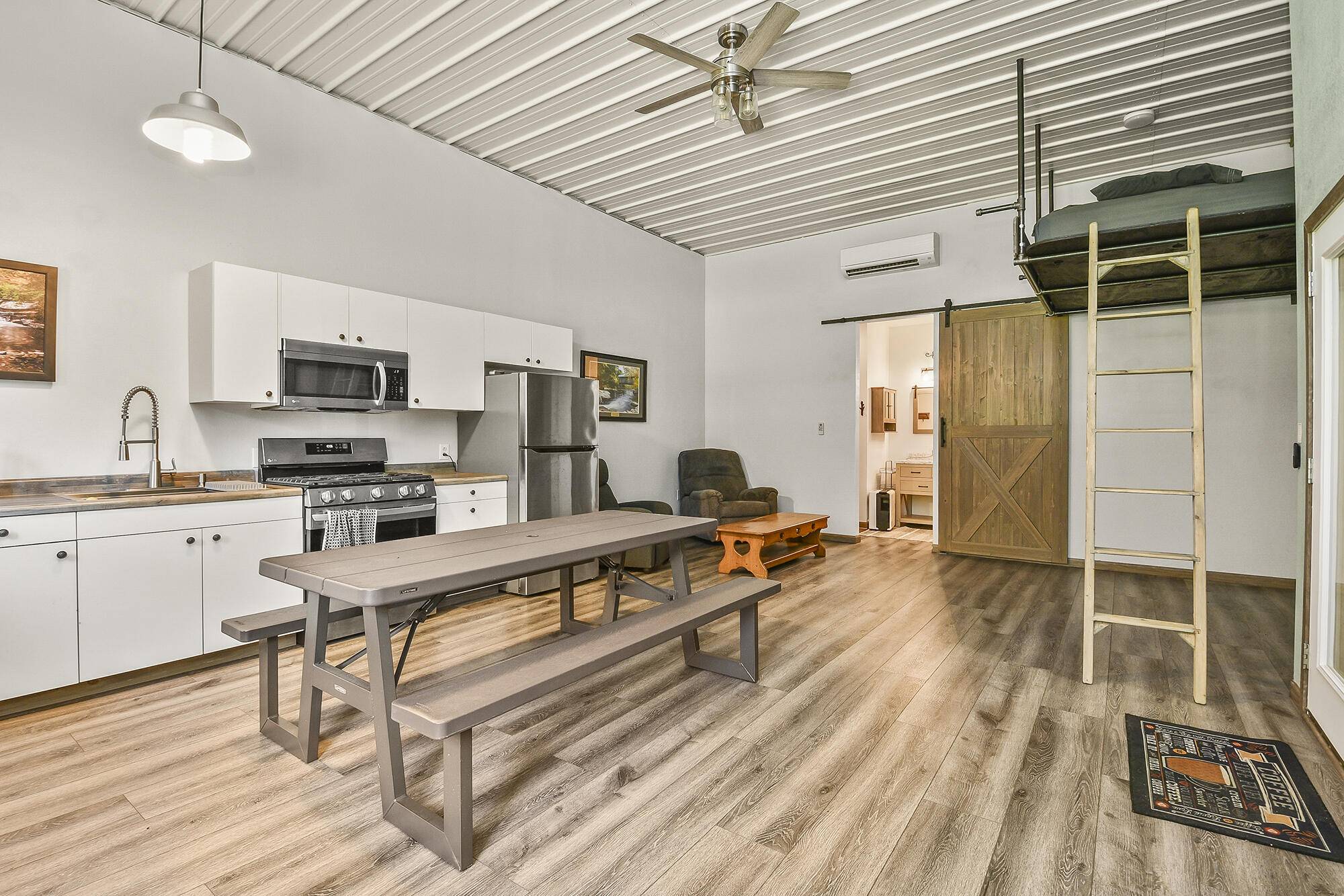 Fair Grove, MO 65648,5253 E Farm Road 52
