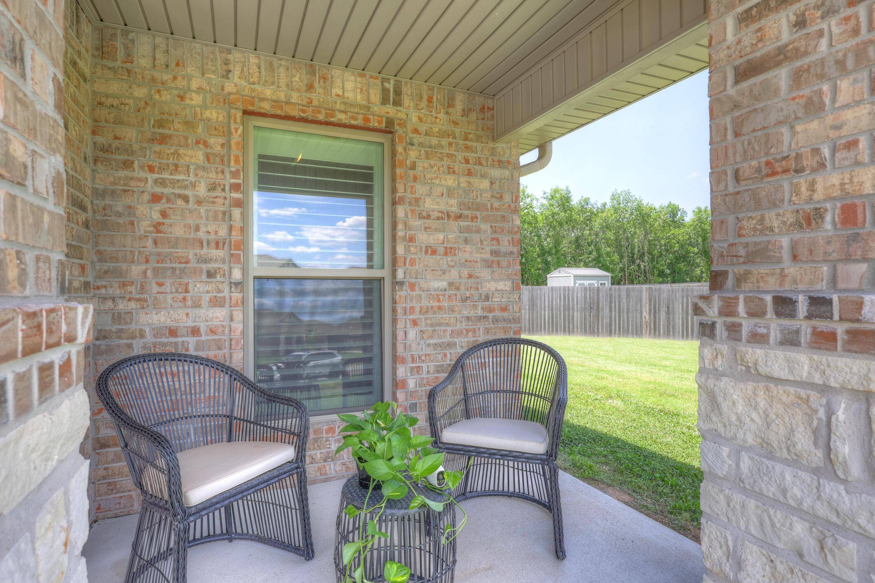 Carl Junction, MO 64834,710 Wisteria Lane