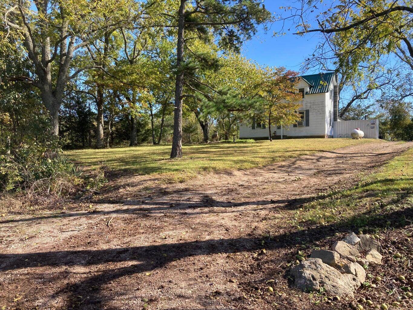 West Plains, MO 65775,7600 Co Rd 8760